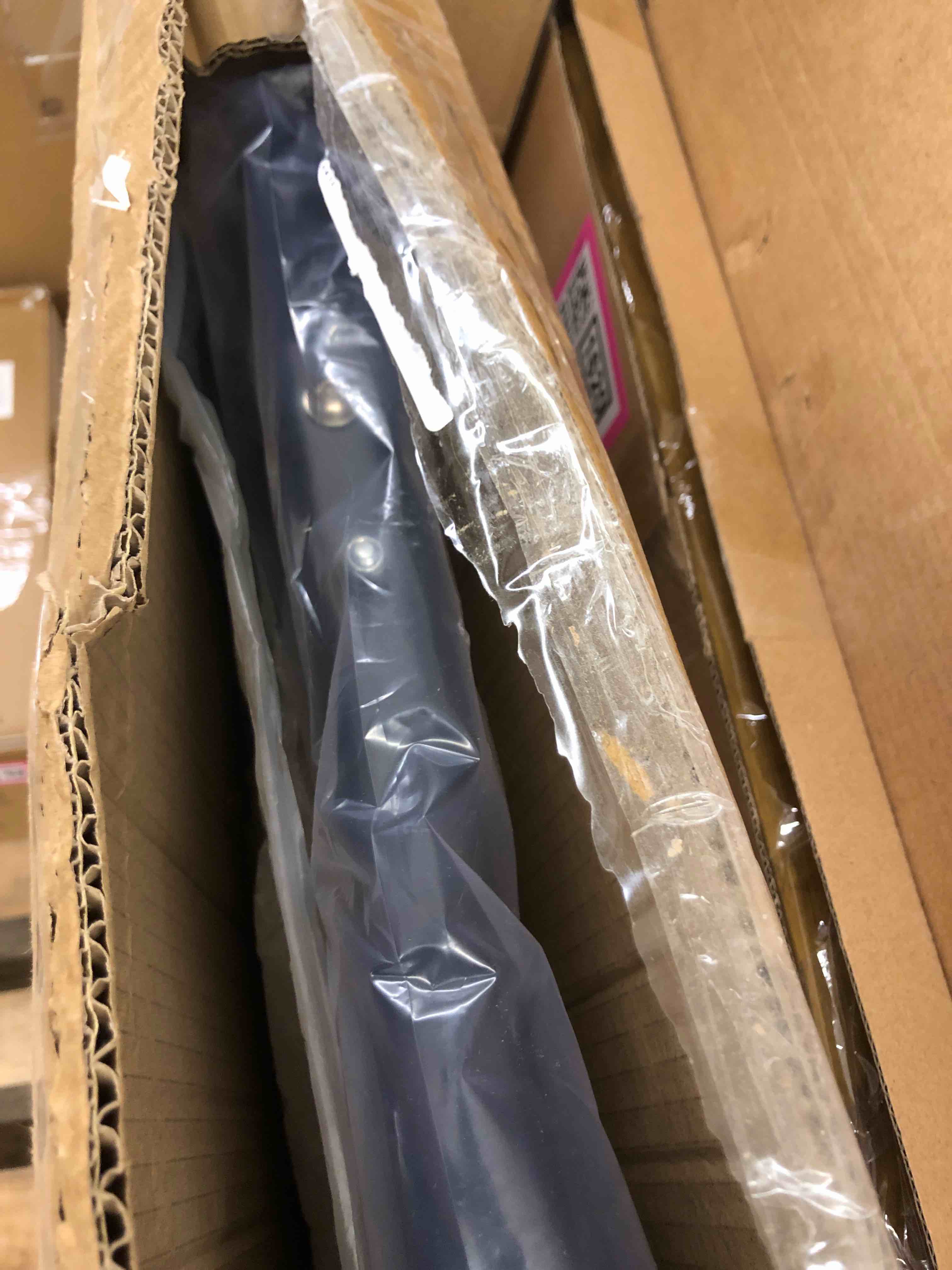 https://s3.amazonaws.com/lotting-images-prod/phillipi/PNK0401609_1739472174666.jpeg