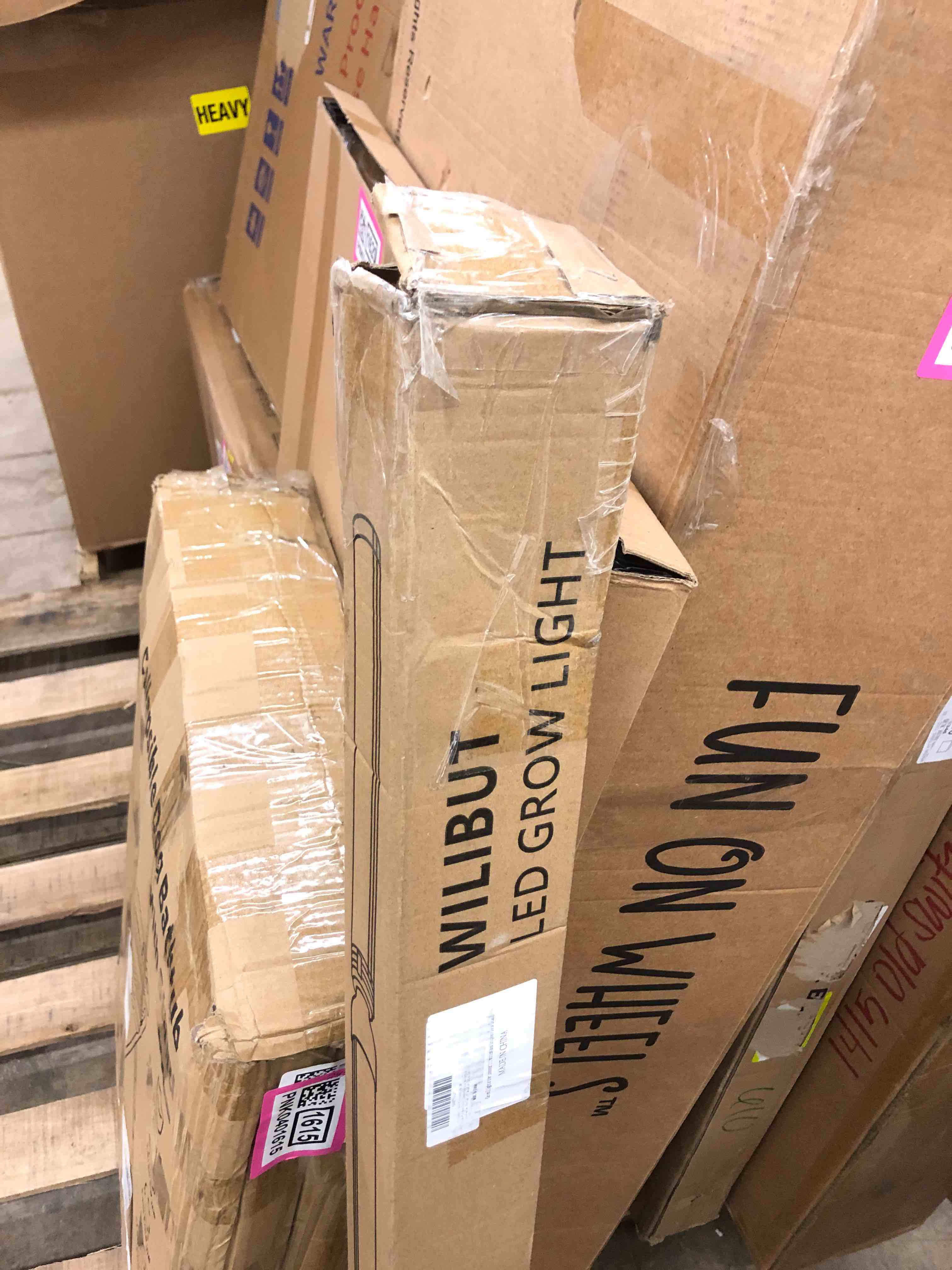 https://s3.amazonaws.com/lotting-images-prod/phillipi/PNK0401614_1739471066950.jpeg