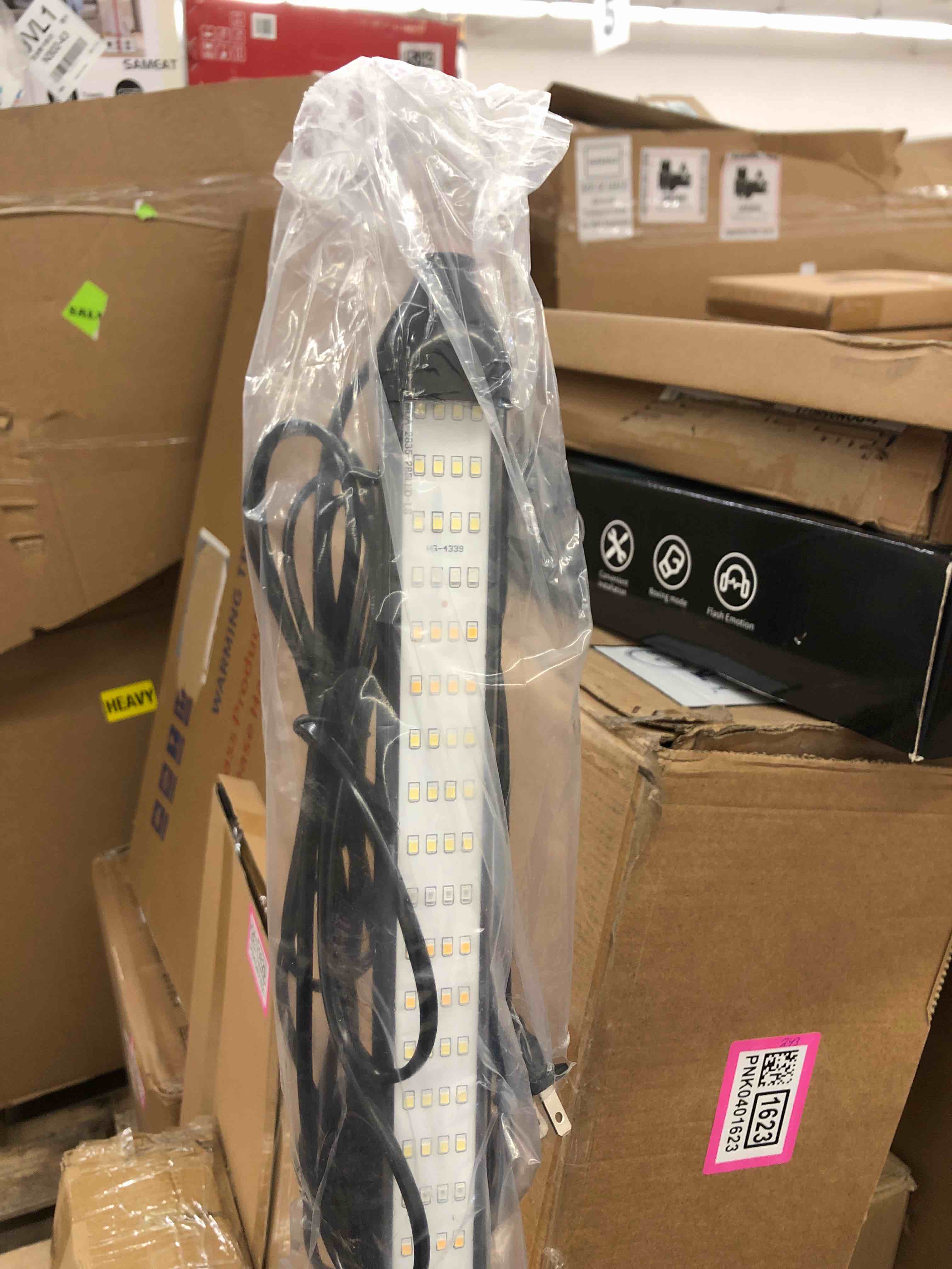 https://s3.amazonaws.com/lotting-images-prod/phillipi/PNK0401614_1739471079322.jpeg