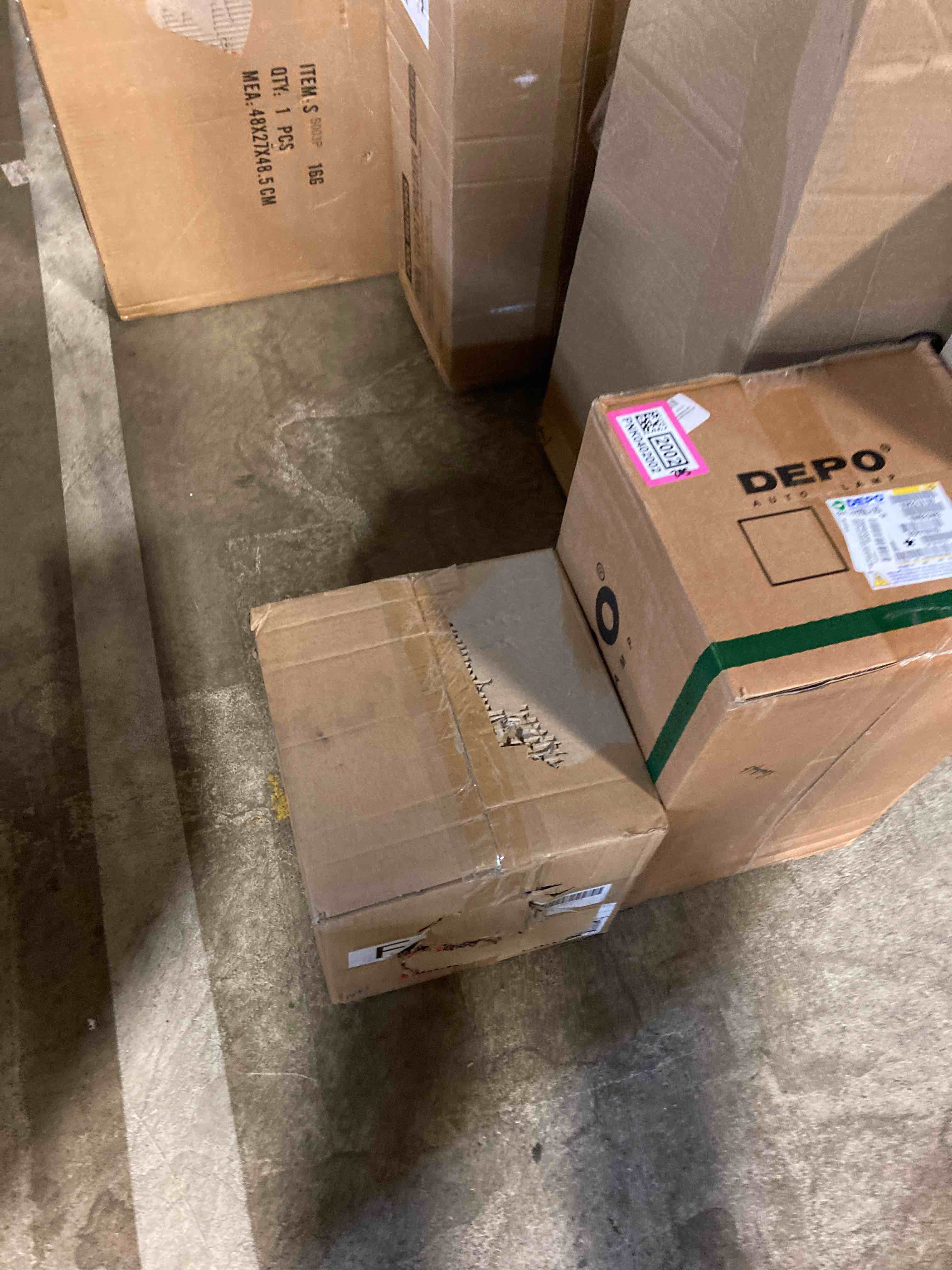 54-73163 PartsFlow Power Brake Booster Without Master Cylinder Compatible with Jeep Grand Cherokee 1999 2000 2001 2002 2003 2004 4.7L 4.0L 05011261AA Without Master Cylinder