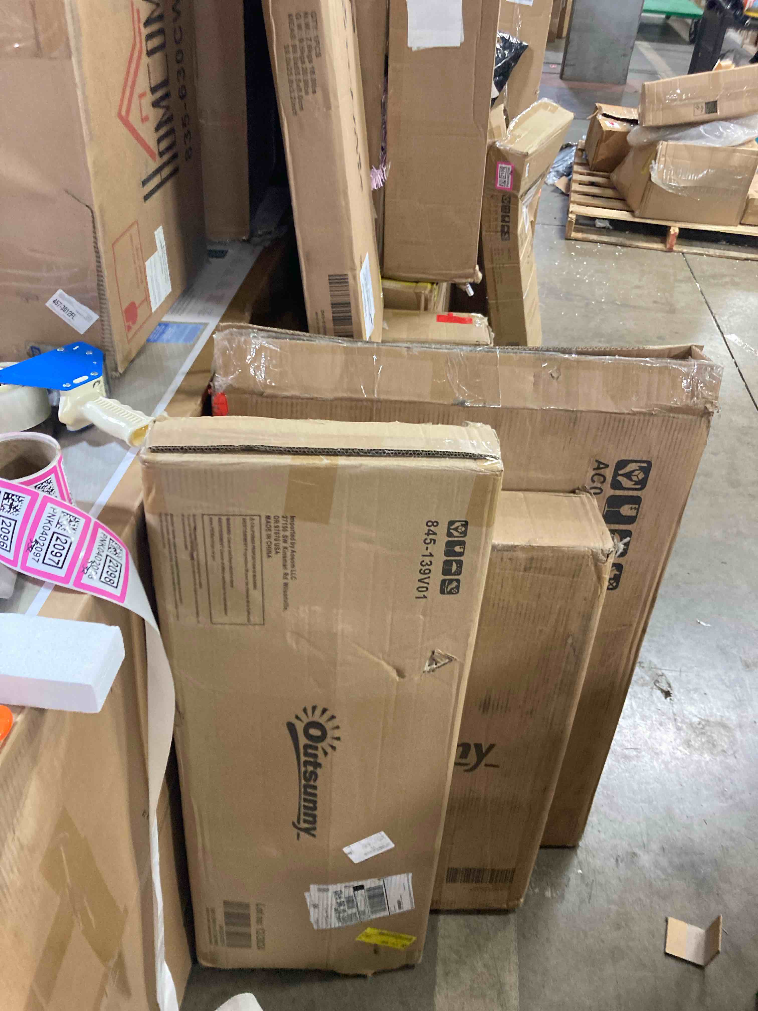 https://s3.amazonaws.com/lotting-images-prod/phillipi/PNK0402099_1744146828933.jpeg