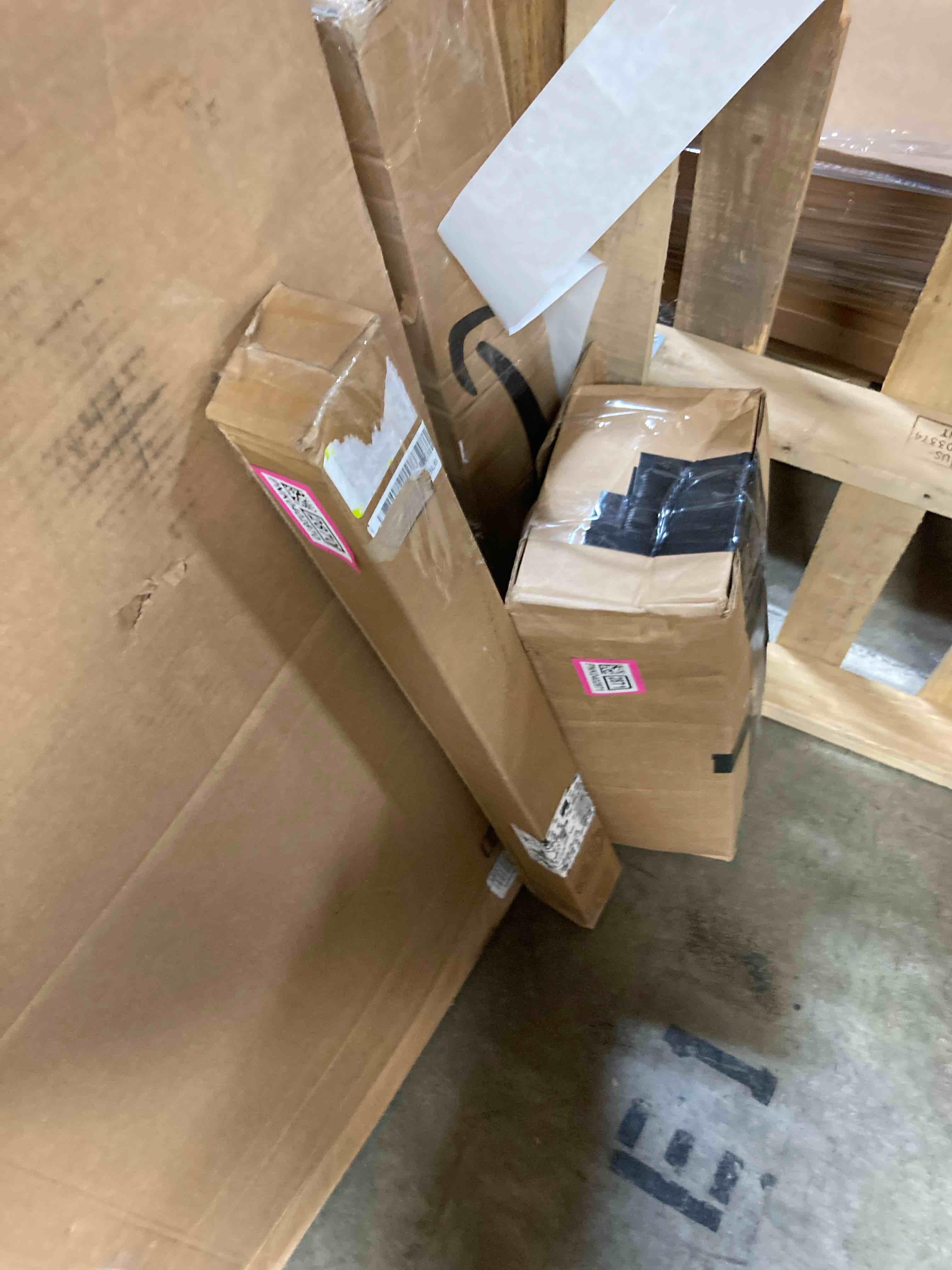 https://s3.amazonaws.com/lotting-images-prod/phillipi/PNK0402870_1742502334100.jpeg
