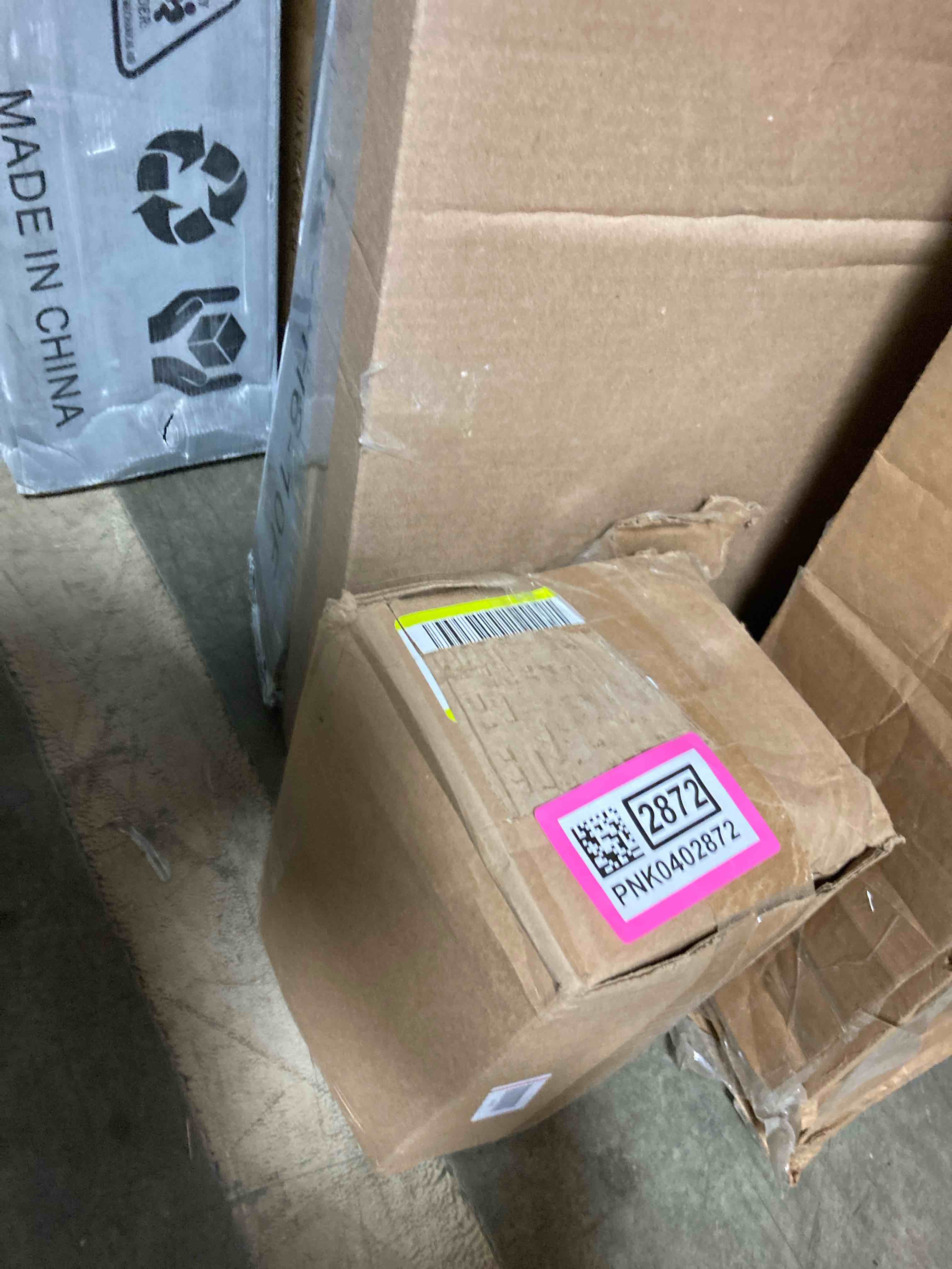 https://s3.amazonaws.com/lotting-images-prod/phillipi/PNK0402872_1742502149370.jpeg