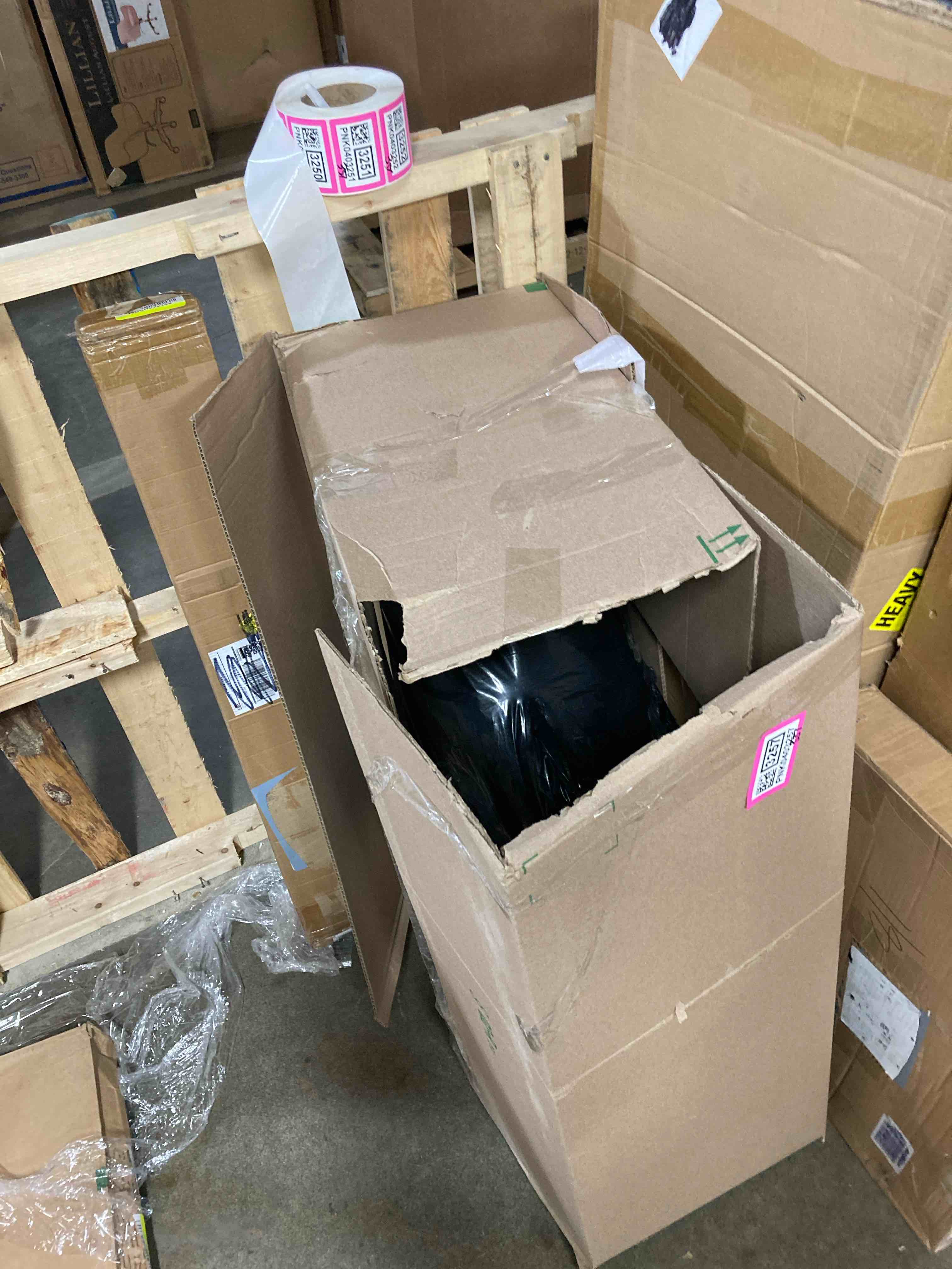 https://s3.amazonaws.com/lotting-images-prod/phillipi/PNK0403257_1741705568852.jpeg