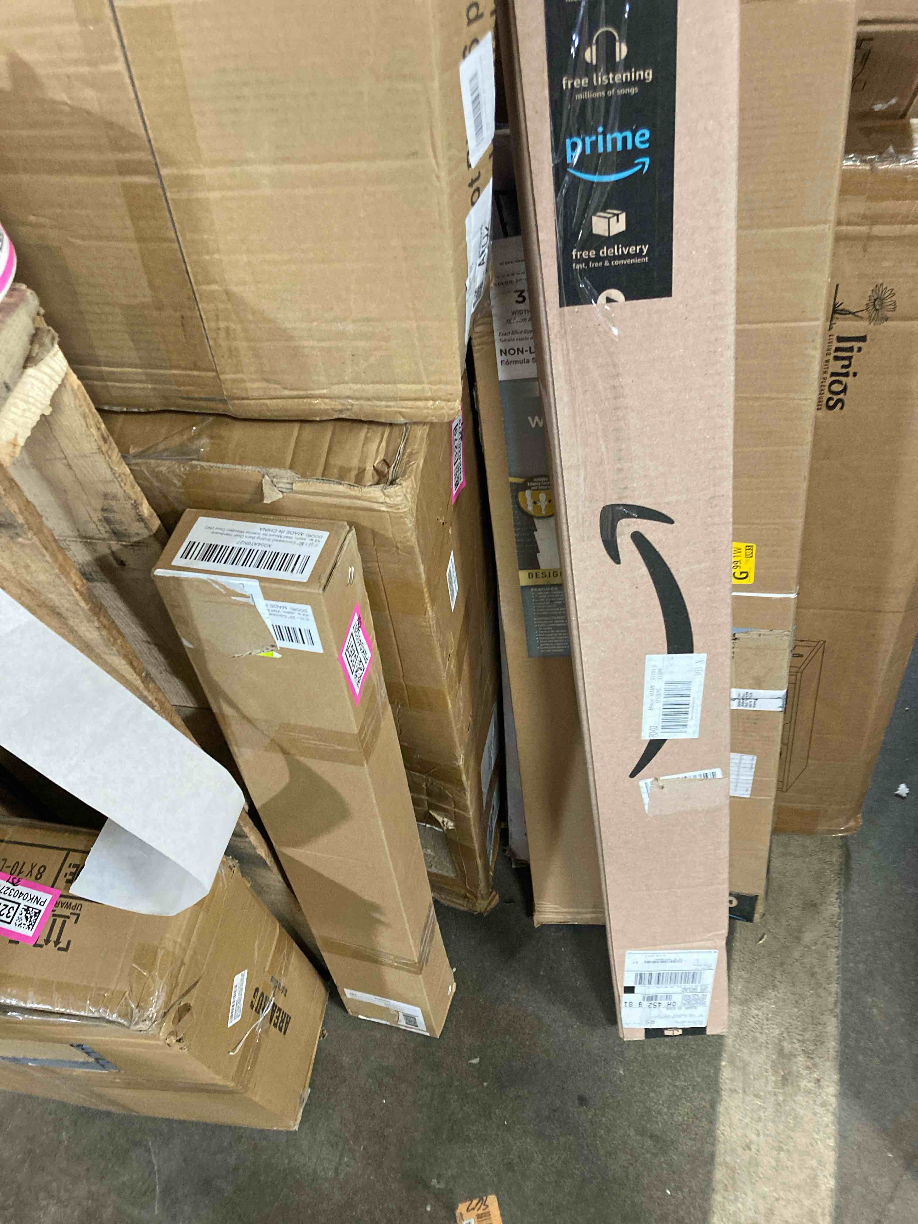 https://s3.amazonaws.com/lotting-images-prod/phillipi/PNK0403267_1741704162209.jpeg