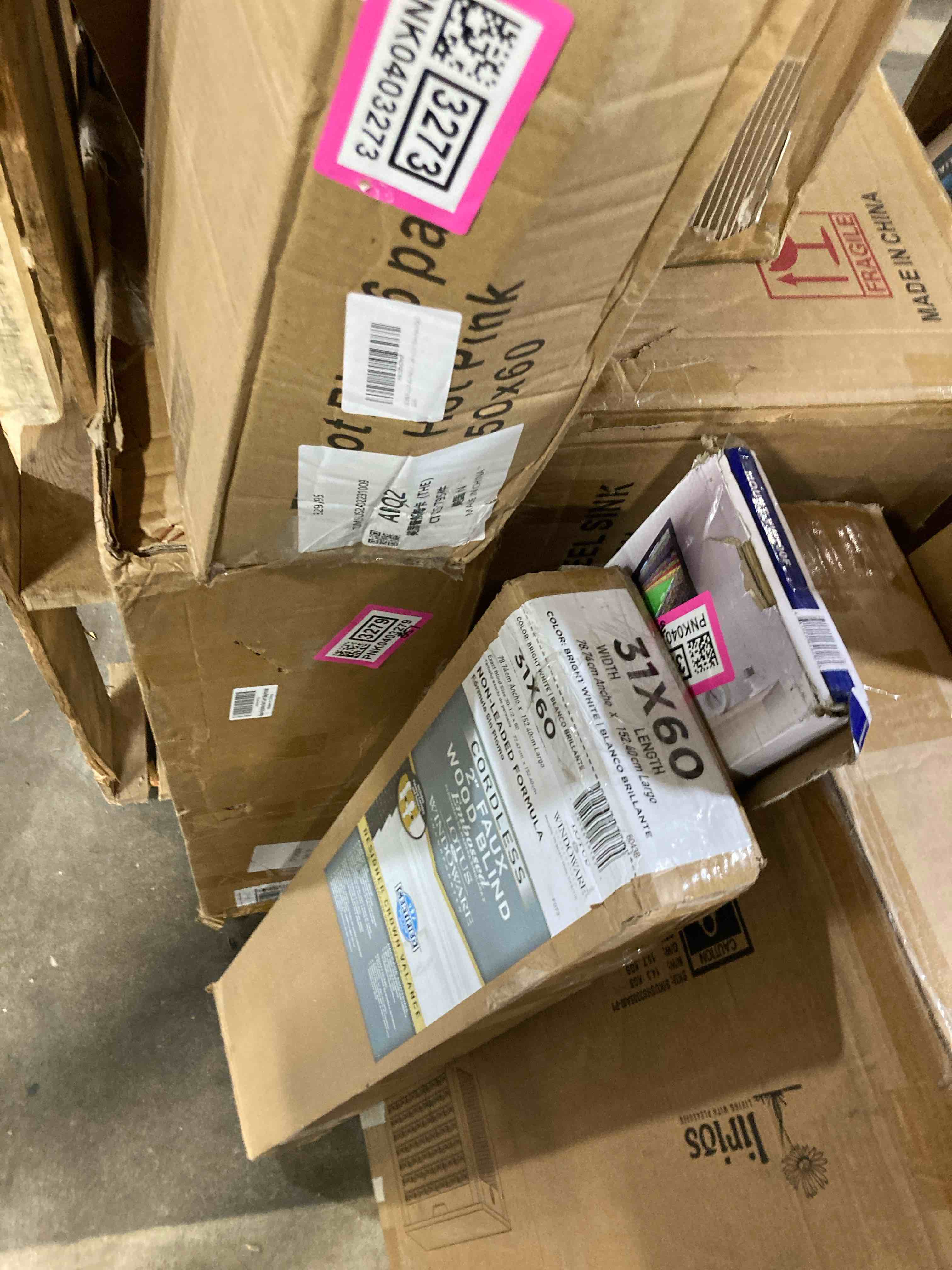 https://s3.amazonaws.com/lotting-images-prod/phillipi/PNK0403272_1741703548569.jpeg