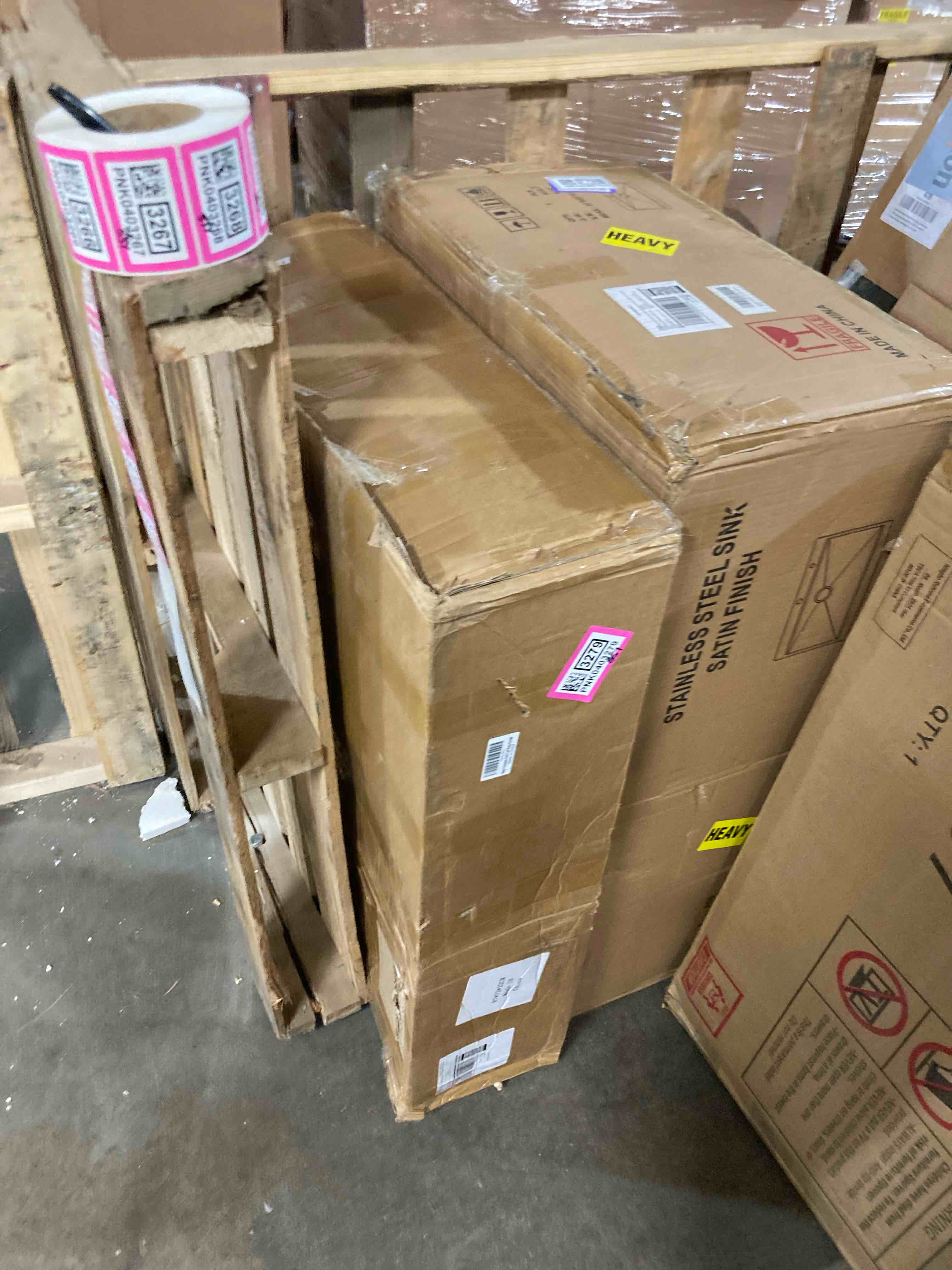 https://s3.amazonaws.com/lotting-images-prod/phillipi/PNK0403279_1741702314713.jpeg
