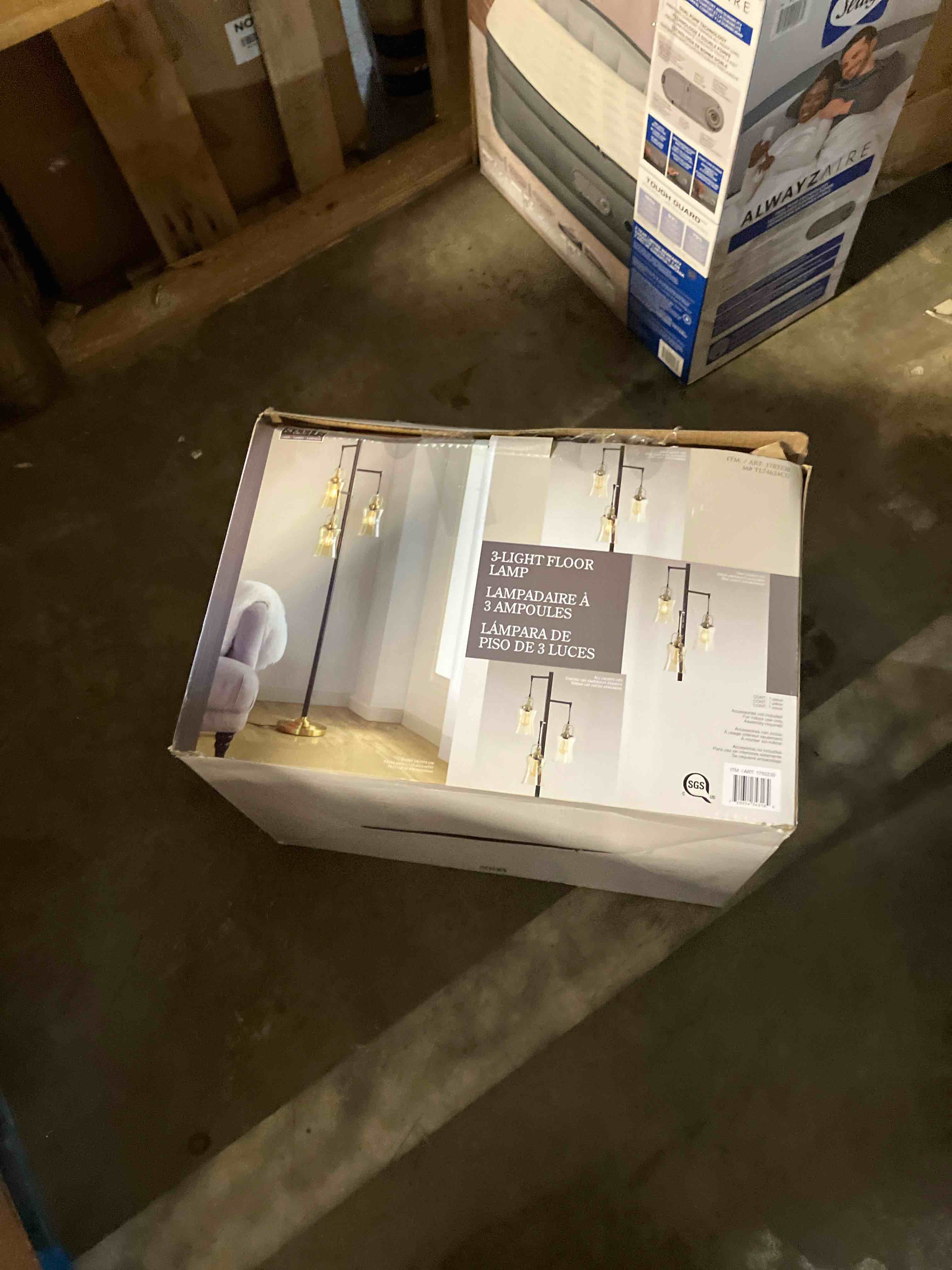 https://s3.amazonaws.com/lotting-images-prod/phillipi/PNK0403959_1738872664329.jpeg