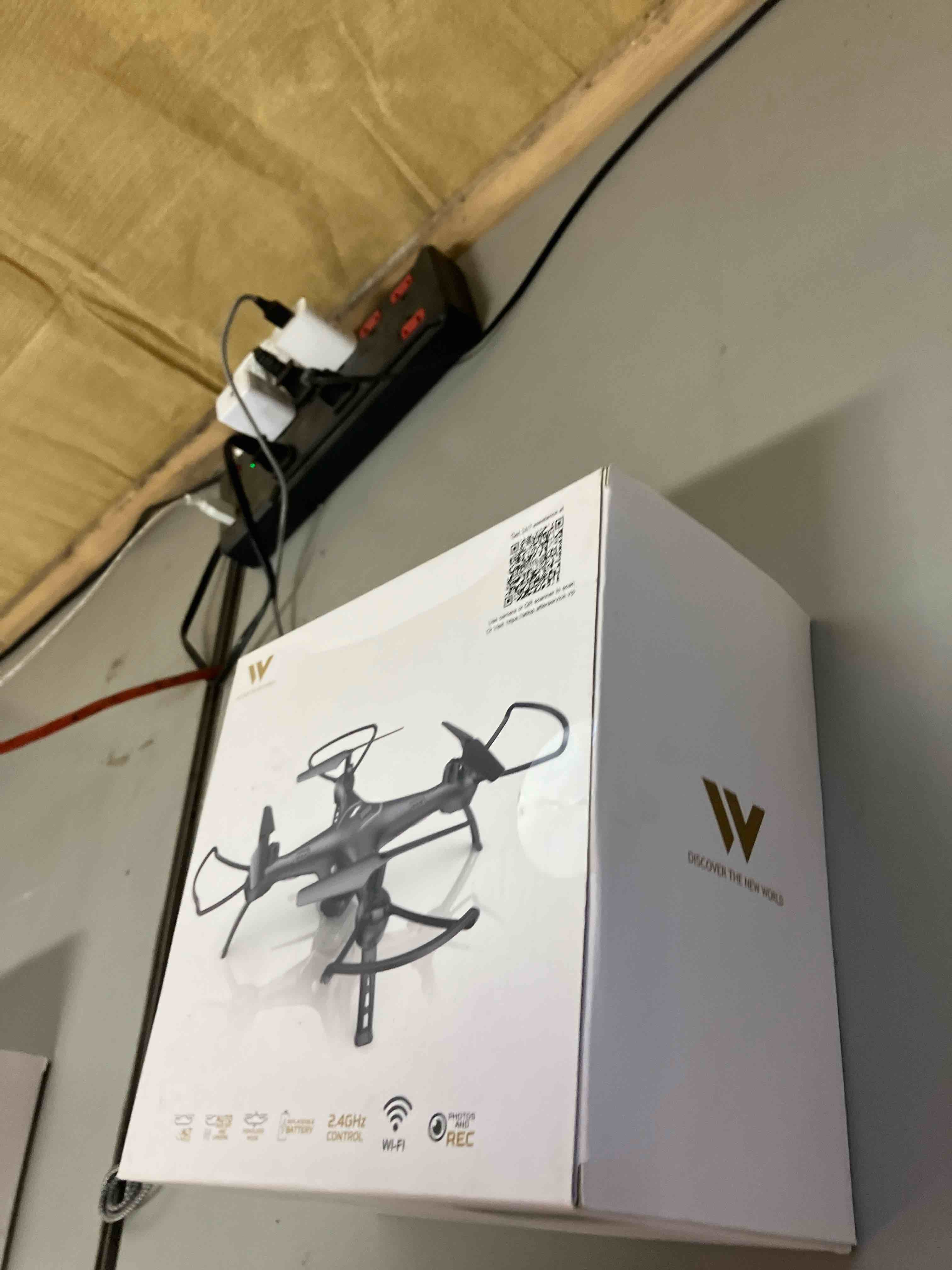 https://s3.amazonaws.com/lotting-images-prod/phillipi/PNK0404398_1735582342984.jpeg