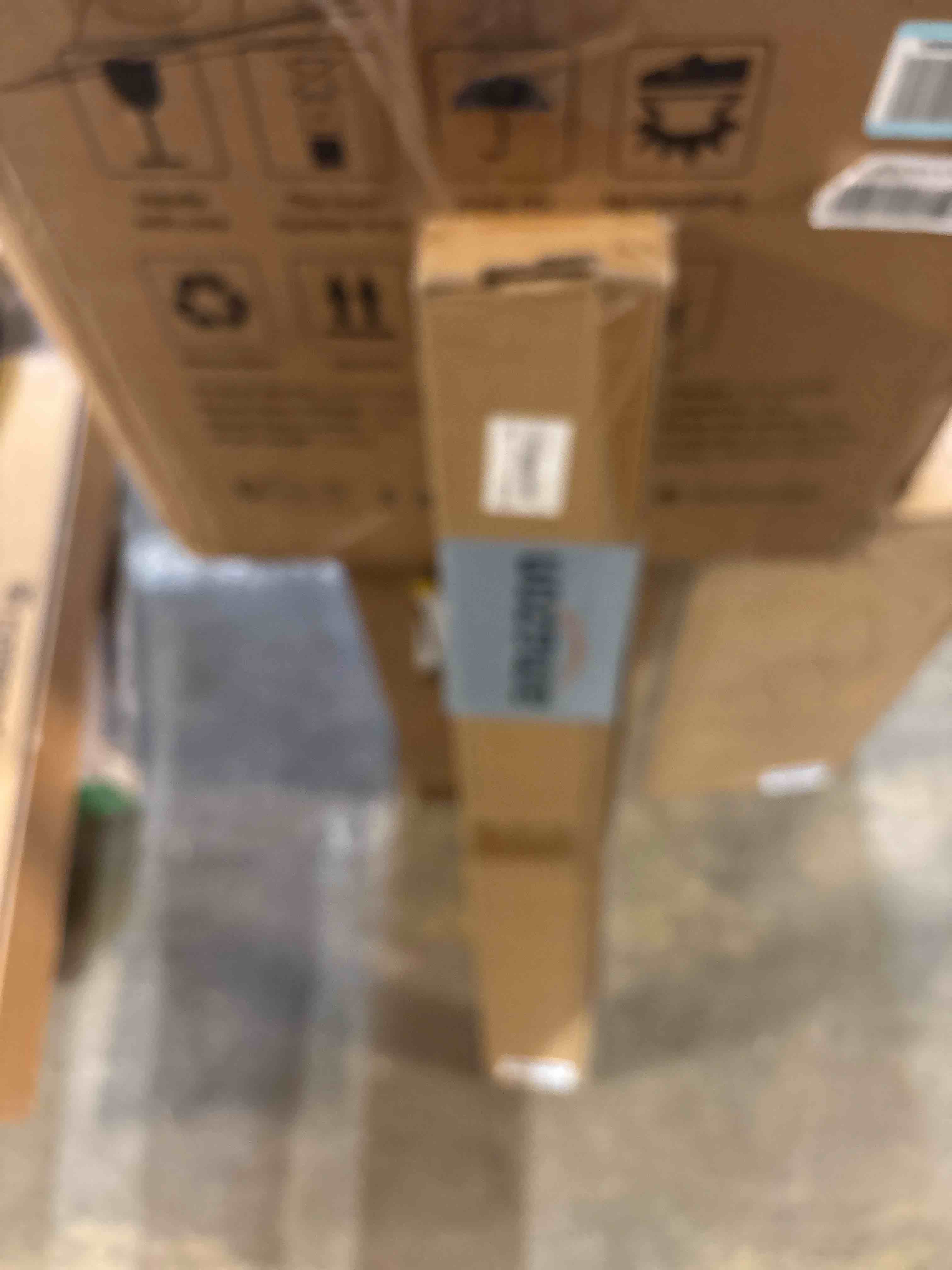 https://s3.amazonaws.com/lotting-images-prod/phillipi/PNK0406274_1742301120078.jpeg