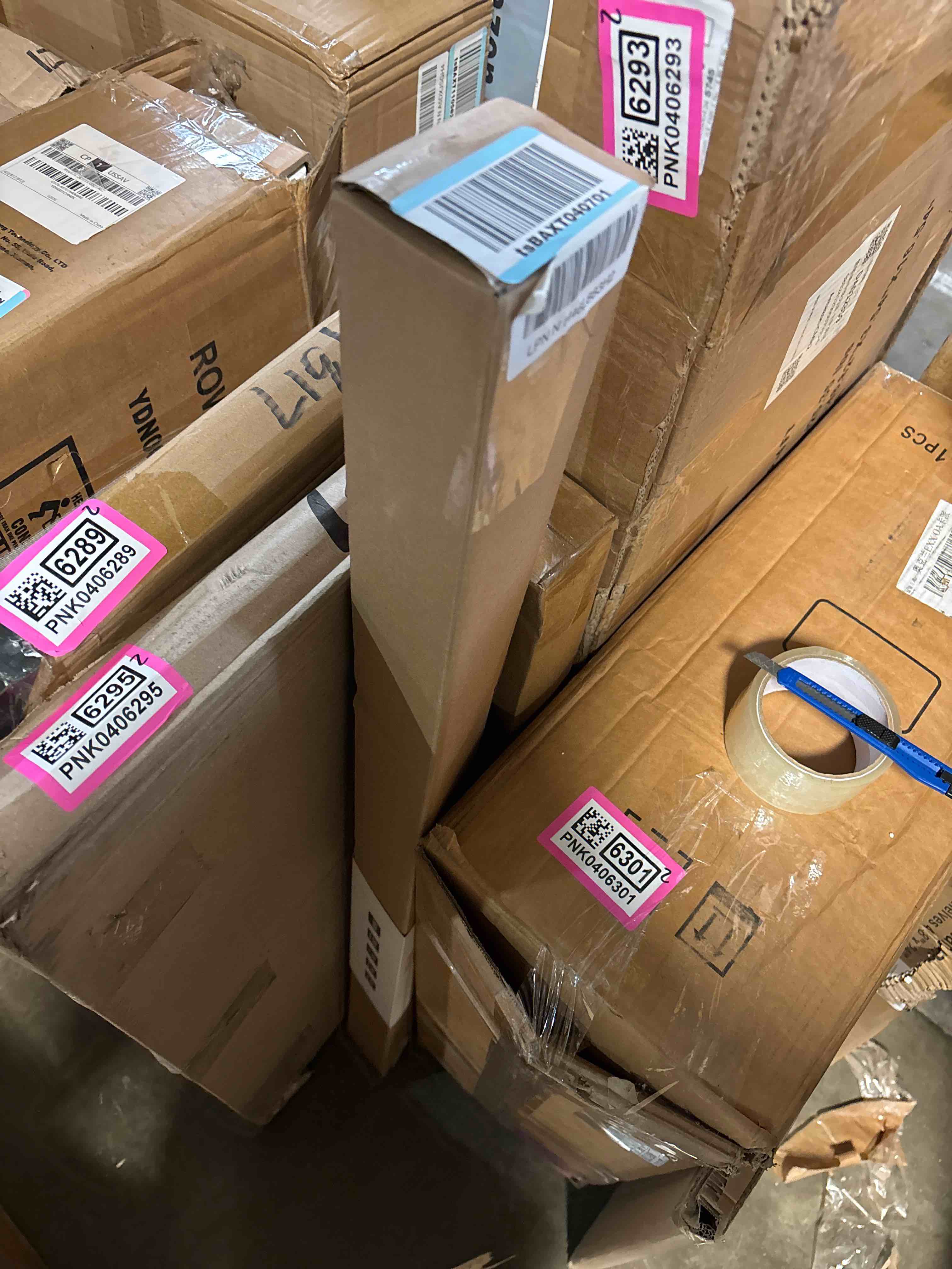 https://s3.amazonaws.com/lotting-images-prod/phillipi/PNK0406302_1742305982511.jpeg