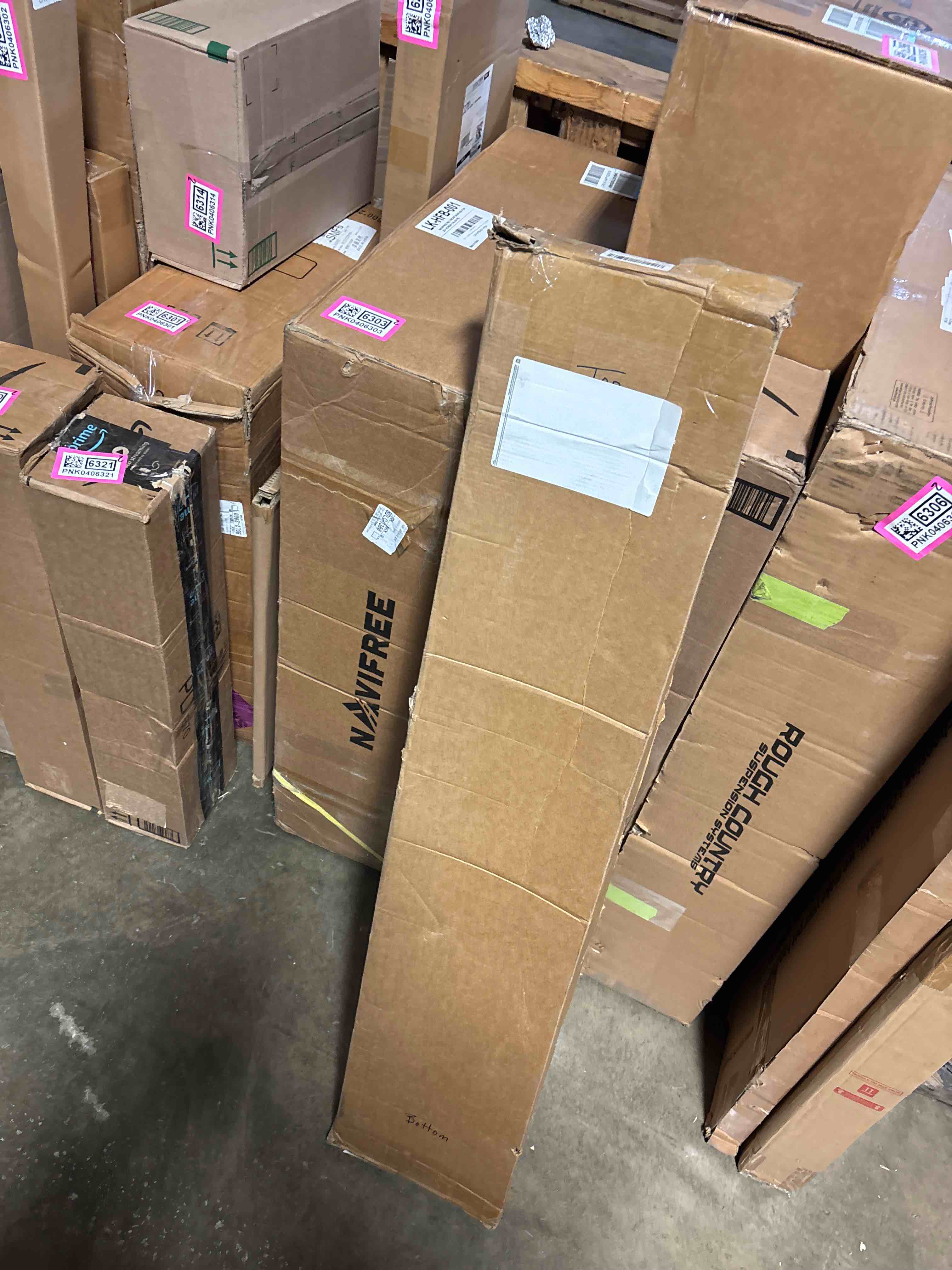 https://s3.amazonaws.com/lotting-images-prod/phillipi/PNK0406324_1742308387980.jpeg