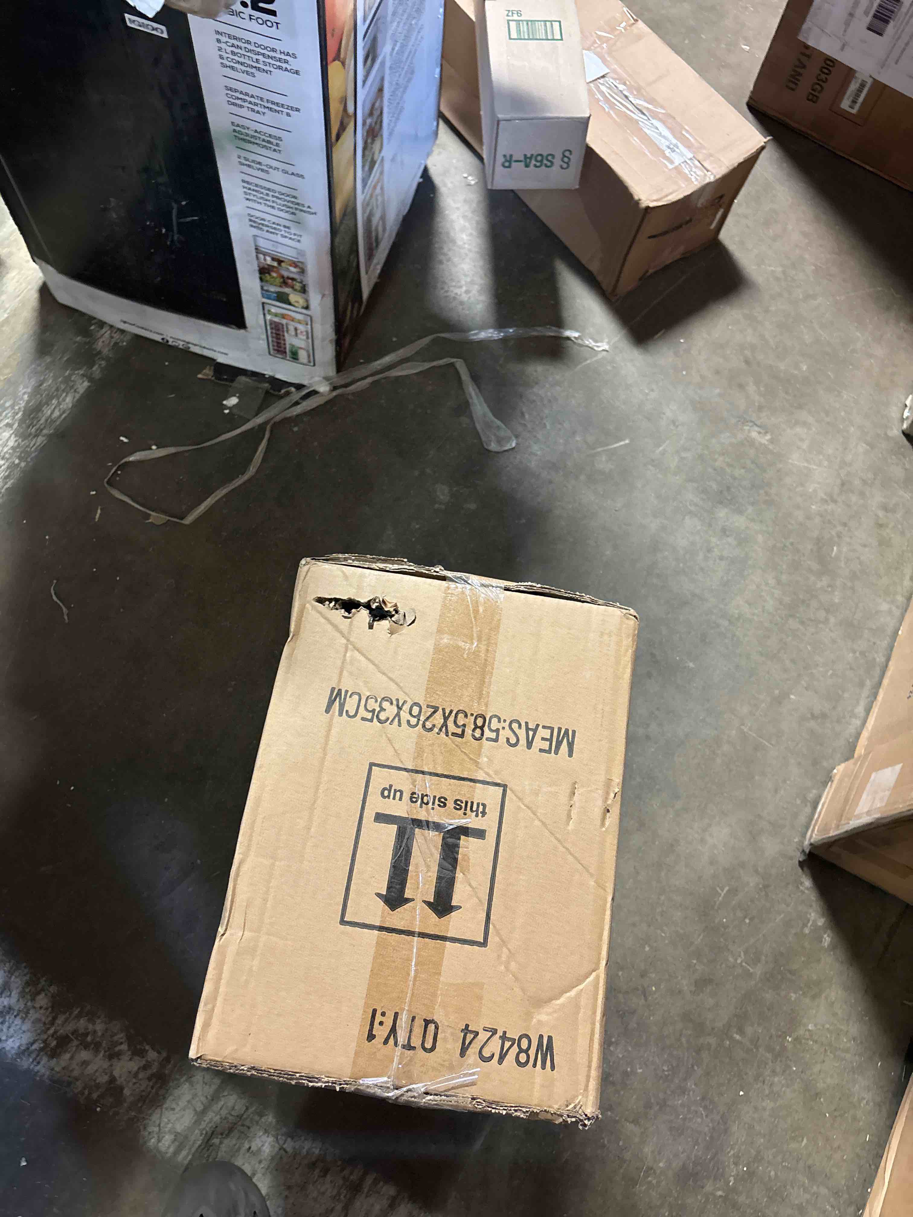 https://s3.amazonaws.com/lotting-images-prod/phillipi/PNK0406370_1742327292002.jpeg