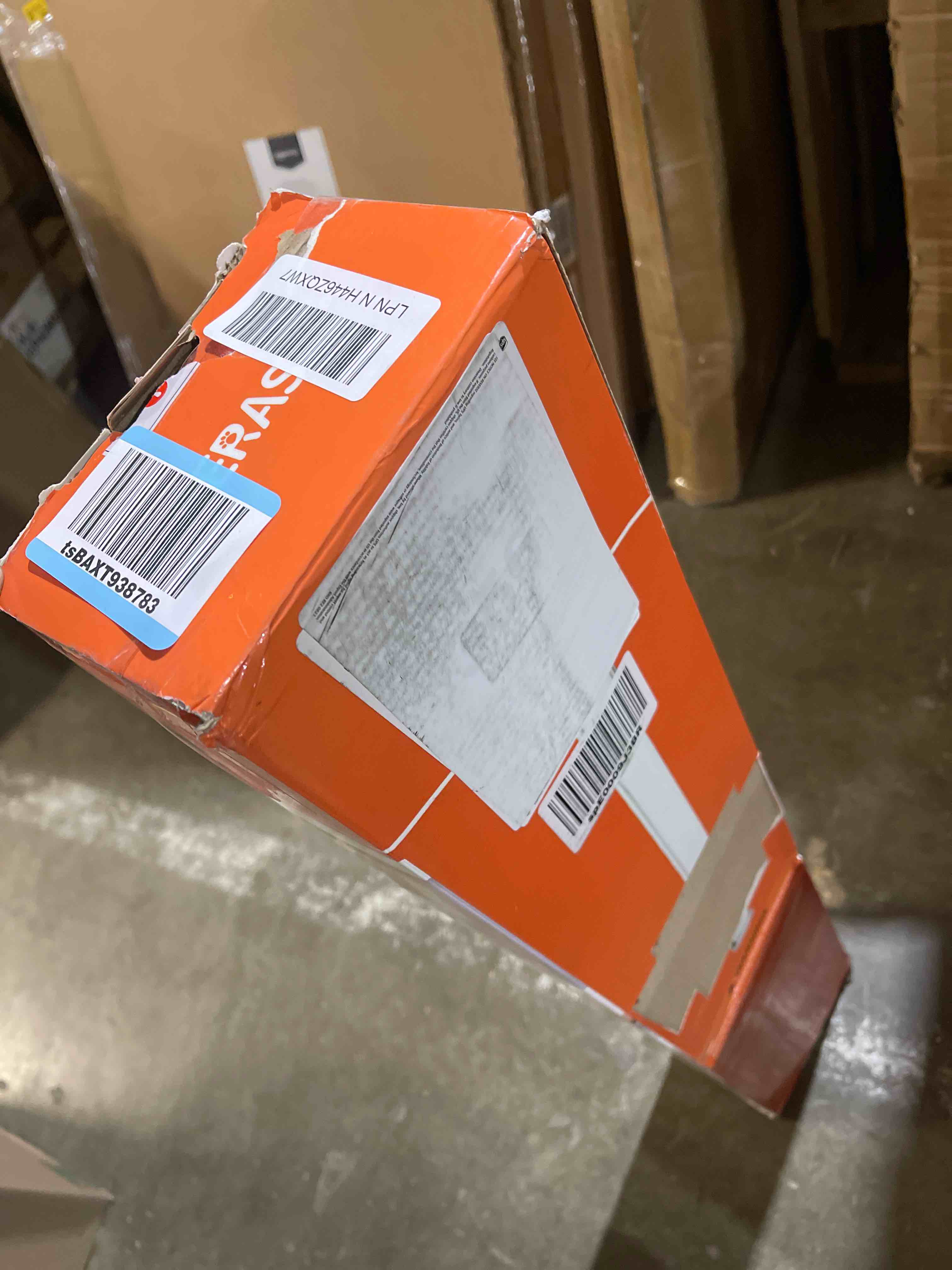 https://s3.amazonaws.com/lotting-images-prod/phillipi/PNK0406419_1742303966280.jpeg