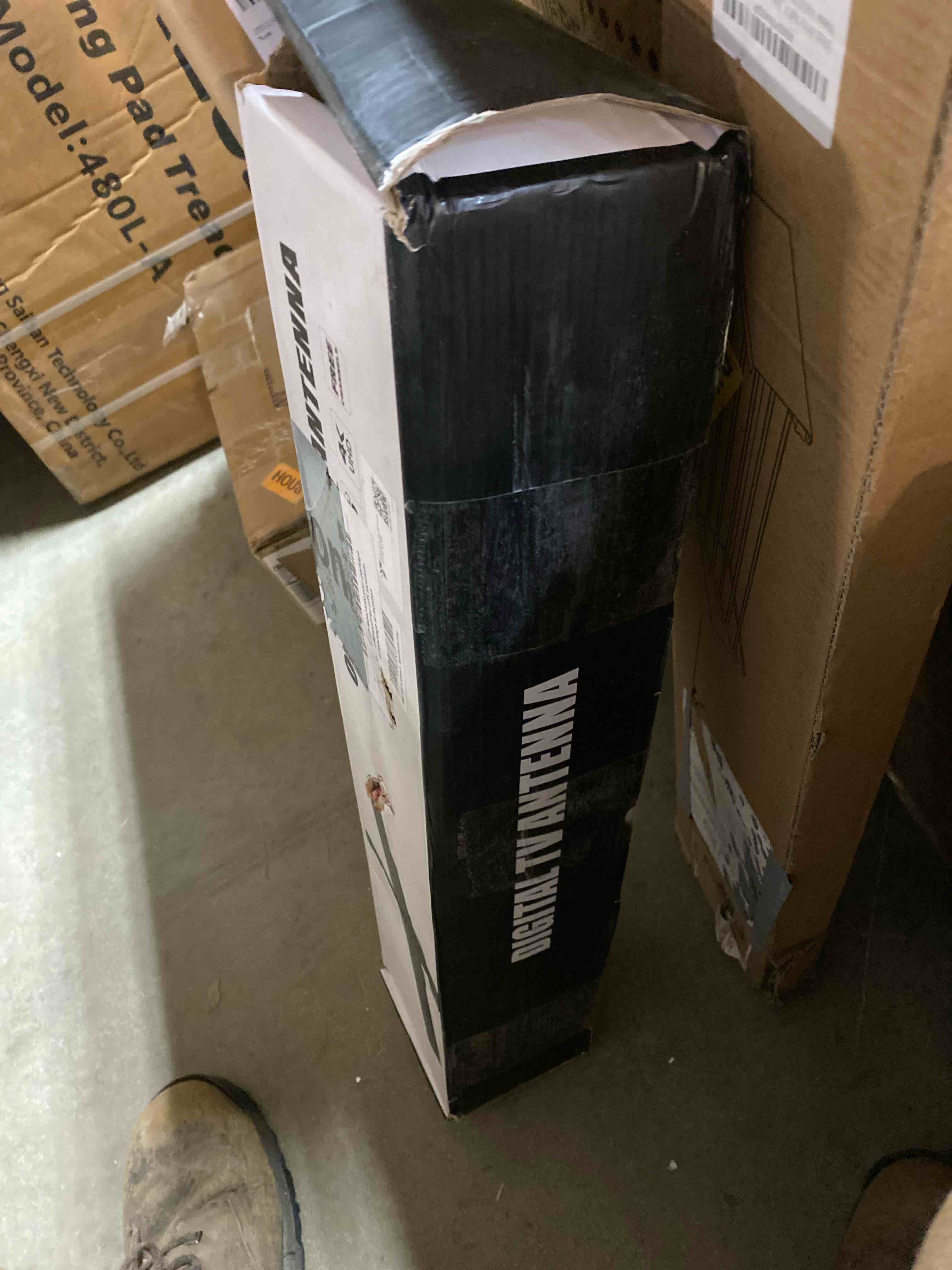 https://s3.amazonaws.com/lotting-images-prod/phillipi/PNK0407276_1741729899994.jpeg