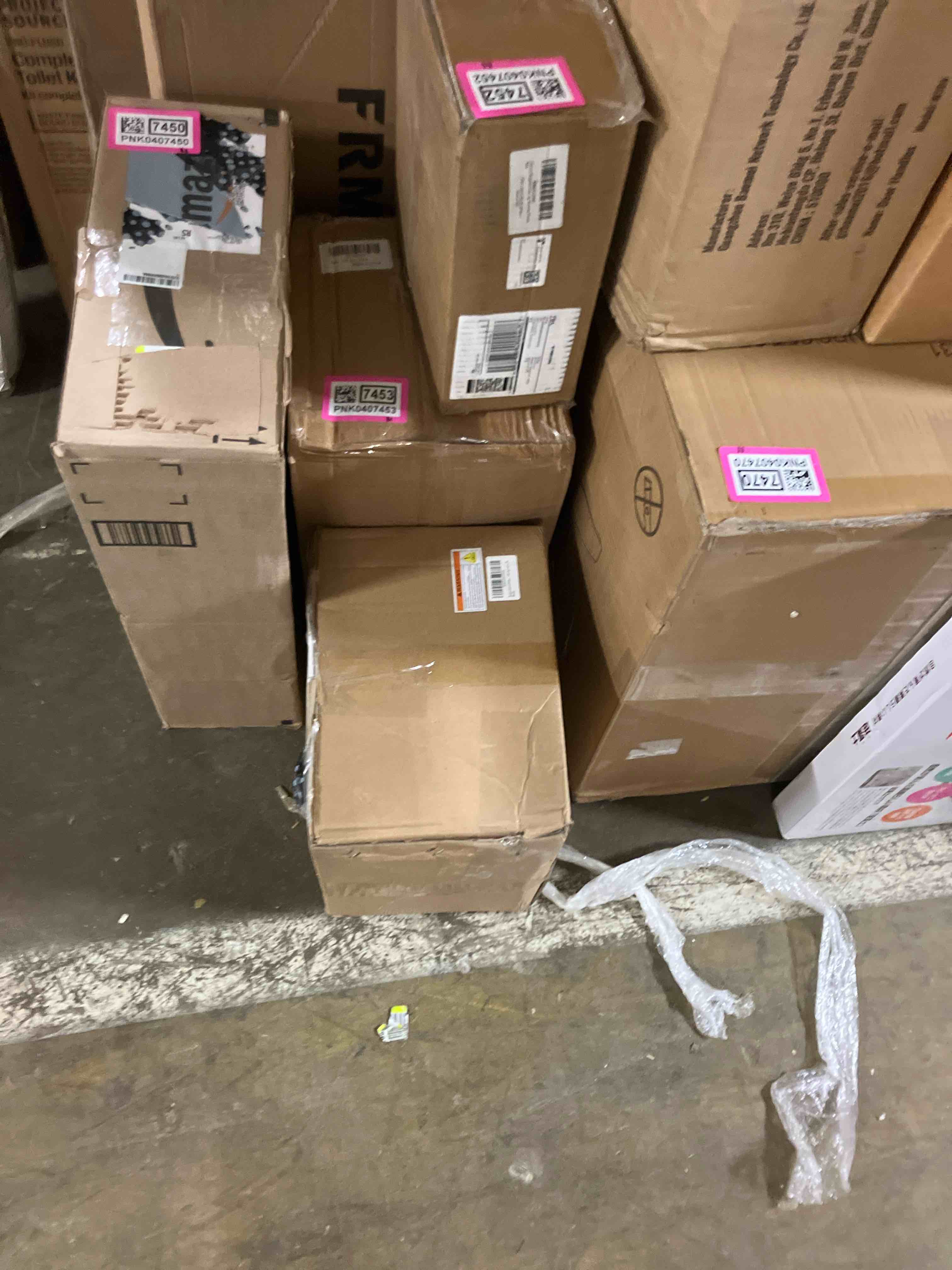 https://s3.amazonaws.com/lotting-images-prod/phillipi/PNK0407449_1742561682081.jpeg