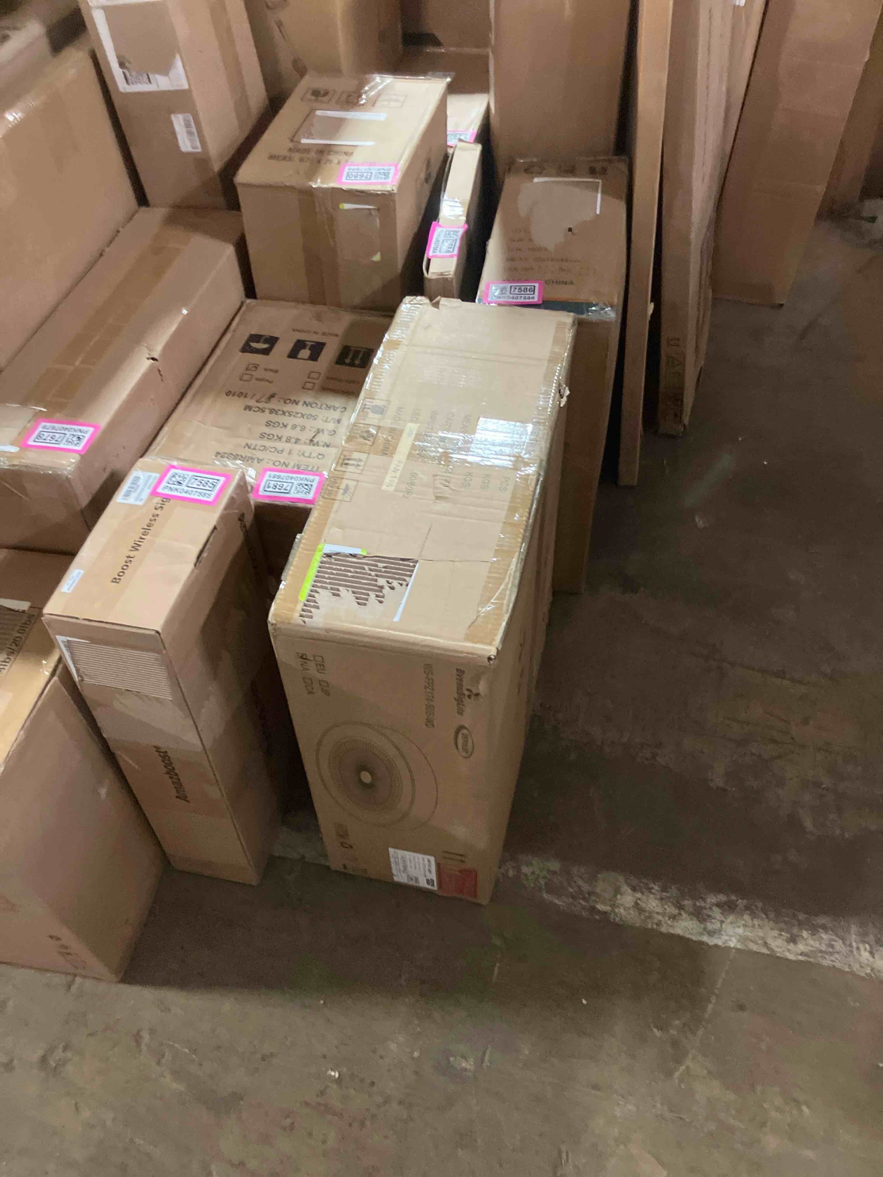 https://s3.amazonaws.com/lotting-images-prod/phillipi/PNK0407587_1741379064435.jpeg