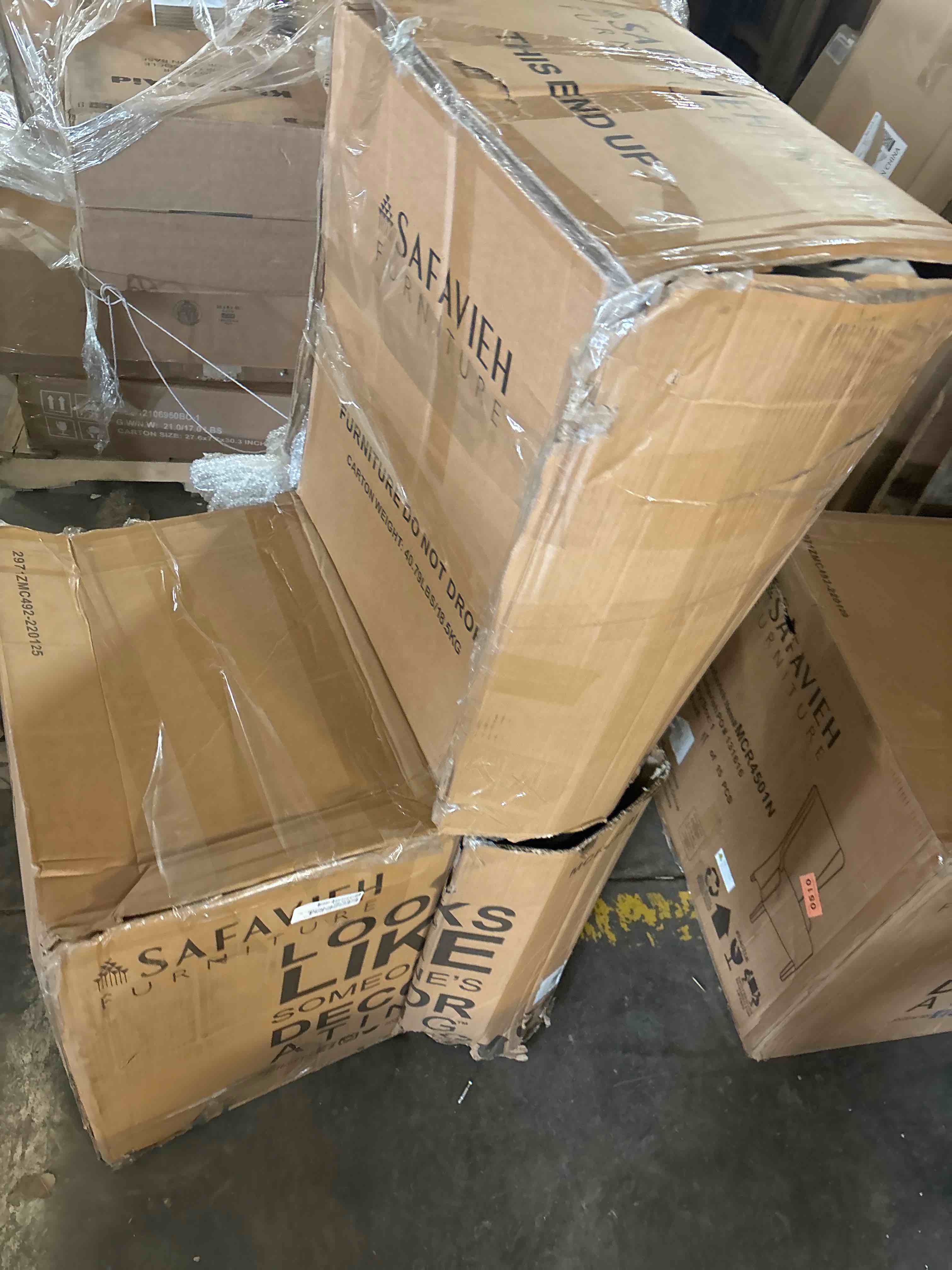 https://s3.amazonaws.com/lotting-images-prod/phillipi/PNK0408850_1739213206139.jpeg