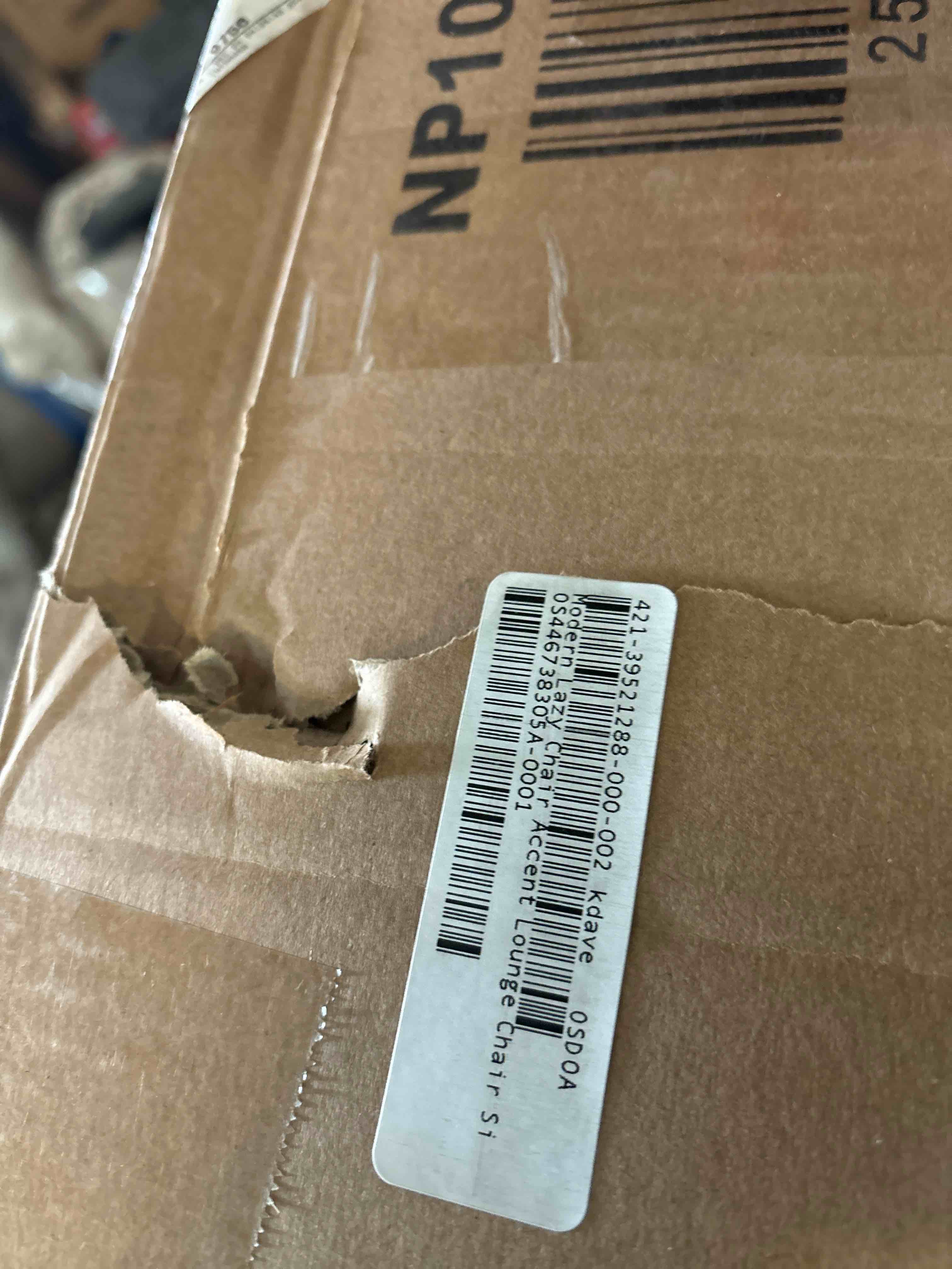https://s3.amazonaws.com/lotting-images-prod/phillipi/PNK0408856_1739214150331.jpeg