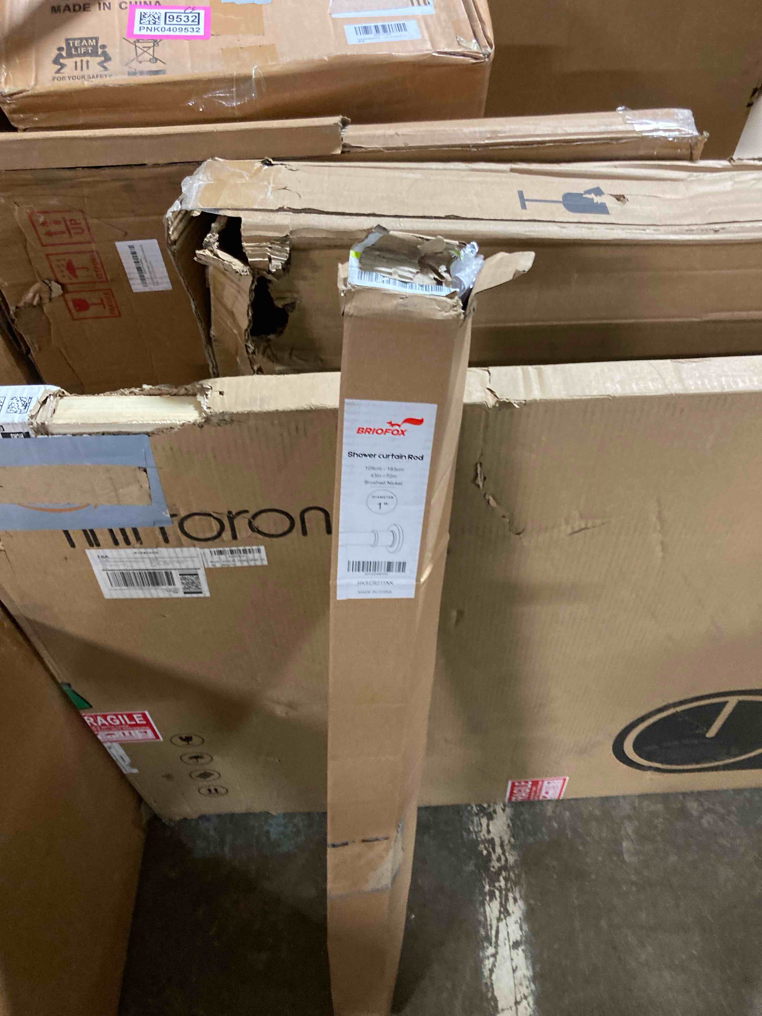 https://s3.amazonaws.com/lotting-images-prod/phillipi/PNK0409451_1738877878935.jpeg