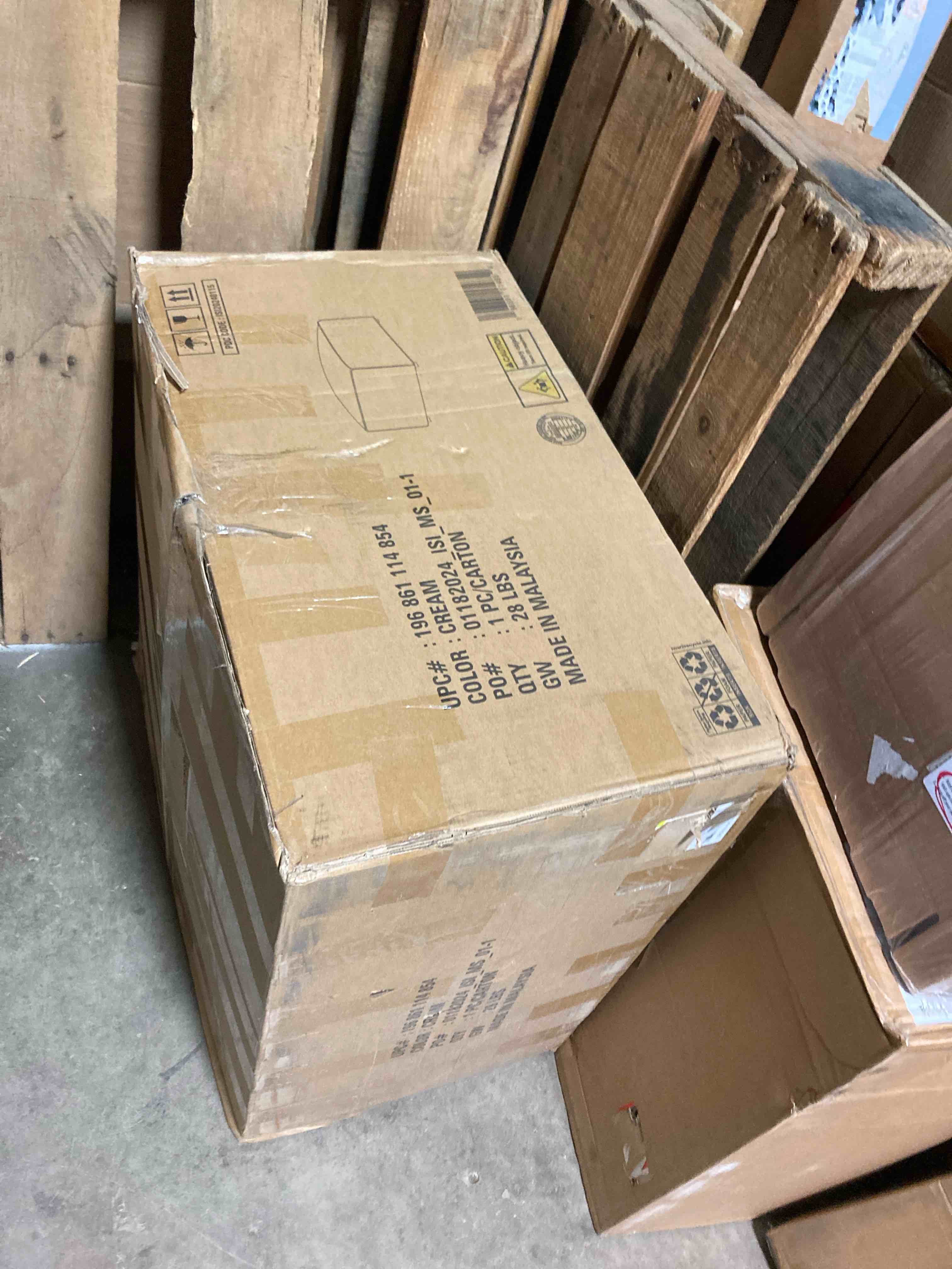https://s3.amazonaws.com/lotting-images-prod/phillipi/PNK0409480_1738859321451.jpeg