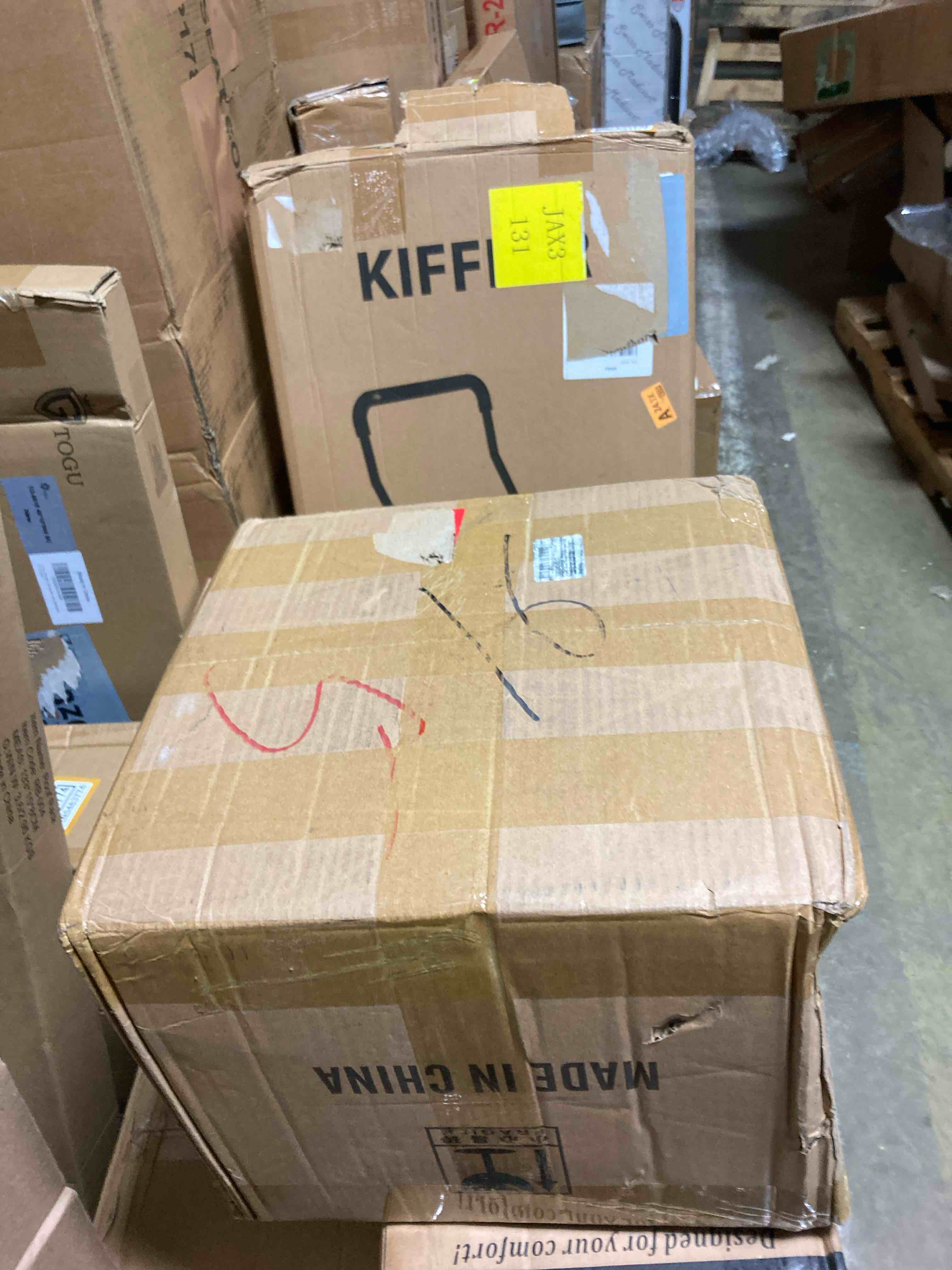 https://s3.amazonaws.com/lotting-images-prod/phillipi/PNK0409489_1738860150019.jpeg