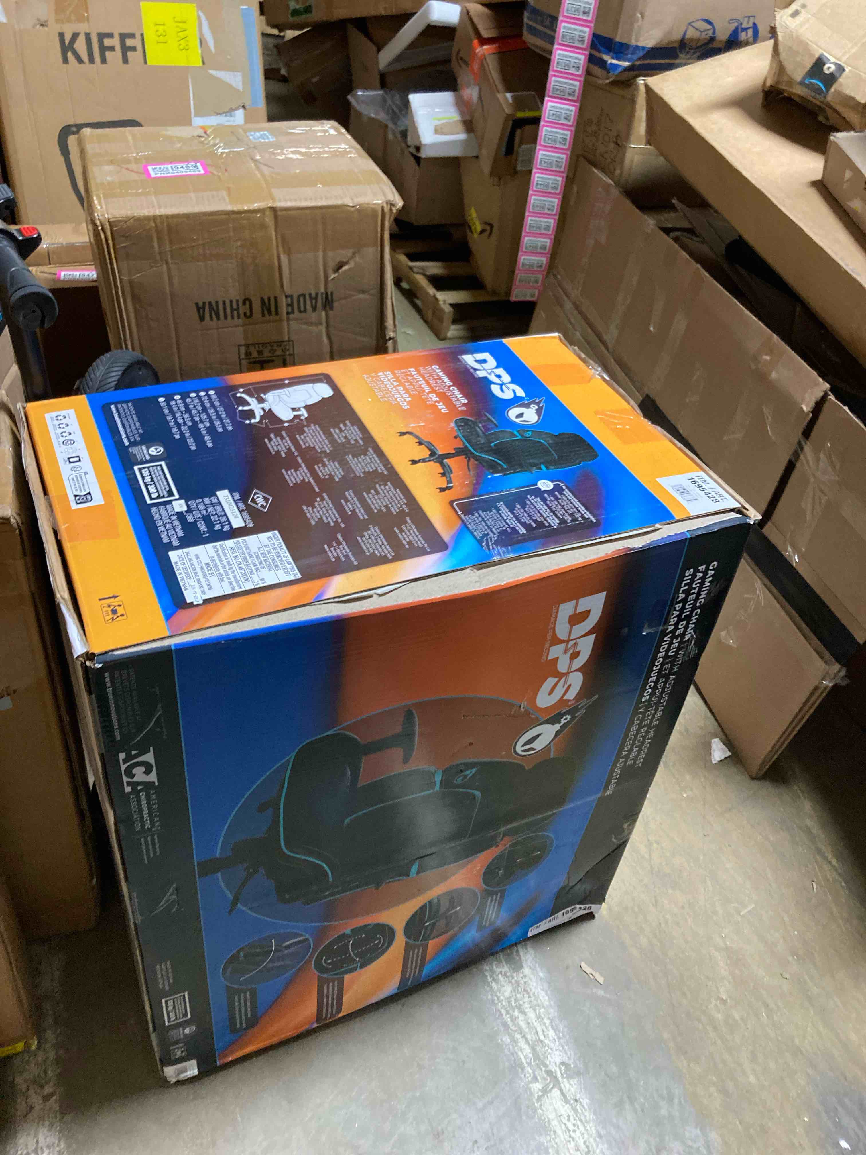 https://s3.amazonaws.com/lotting-images-prod/phillipi/PNK0409495_1738861290457.jpeg