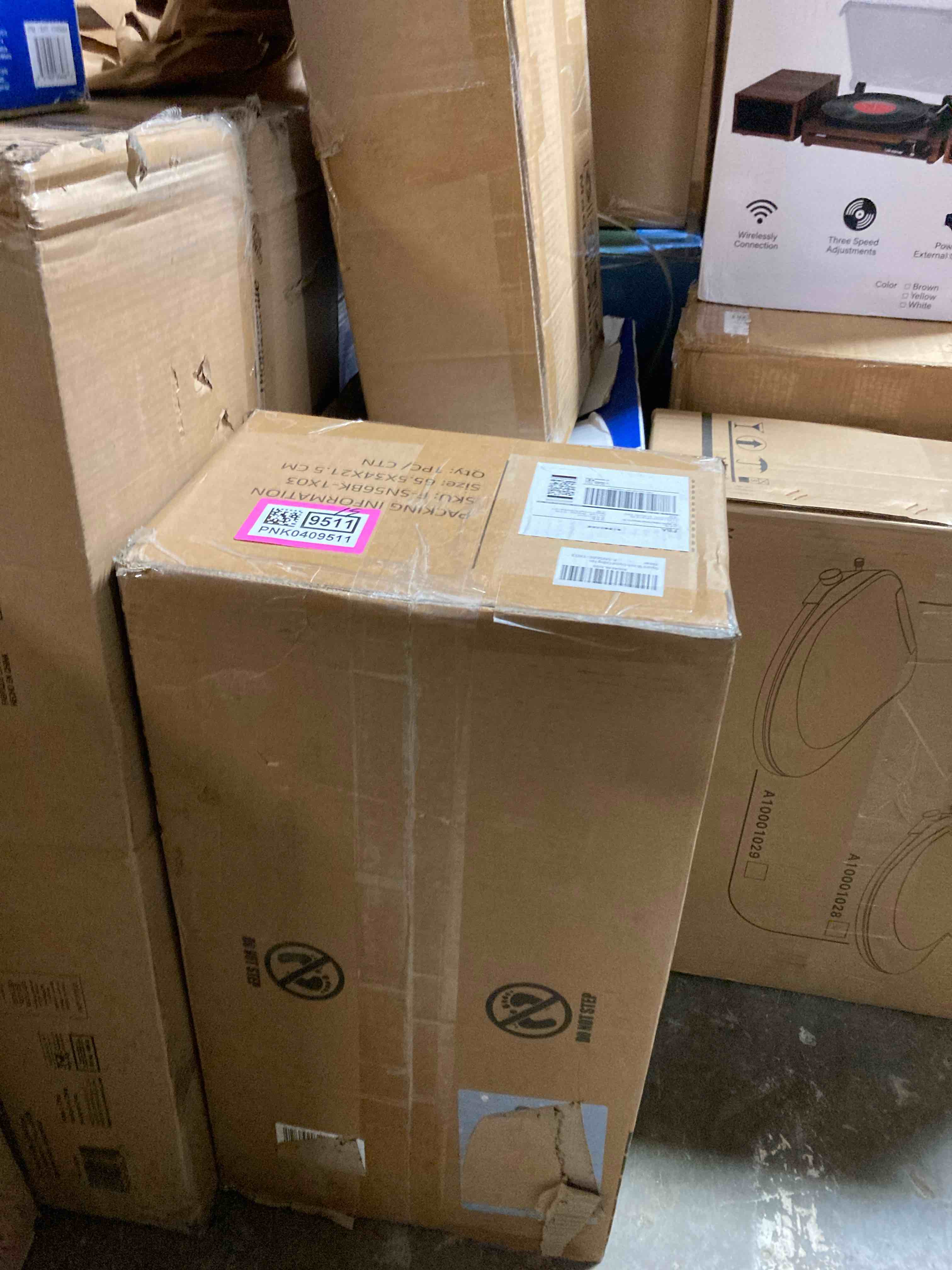 https://s3.amazonaws.com/lotting-images-prod/phillipi/PNK0409511_1738867346445.jpeg