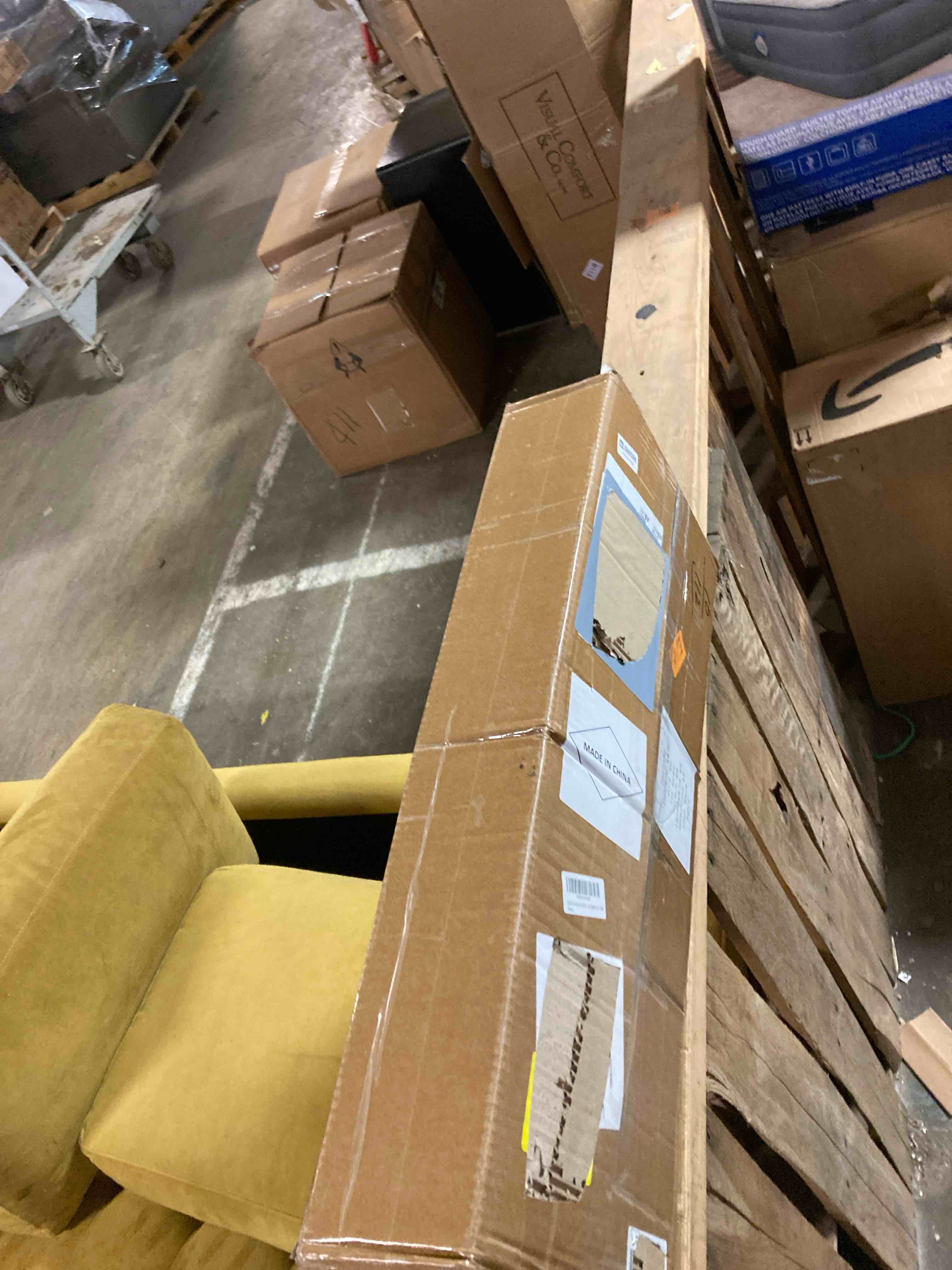 https://s3.amazonaws.com/lotting-images-prod/phillipi/PNK0409519_1738868415557.jpeg