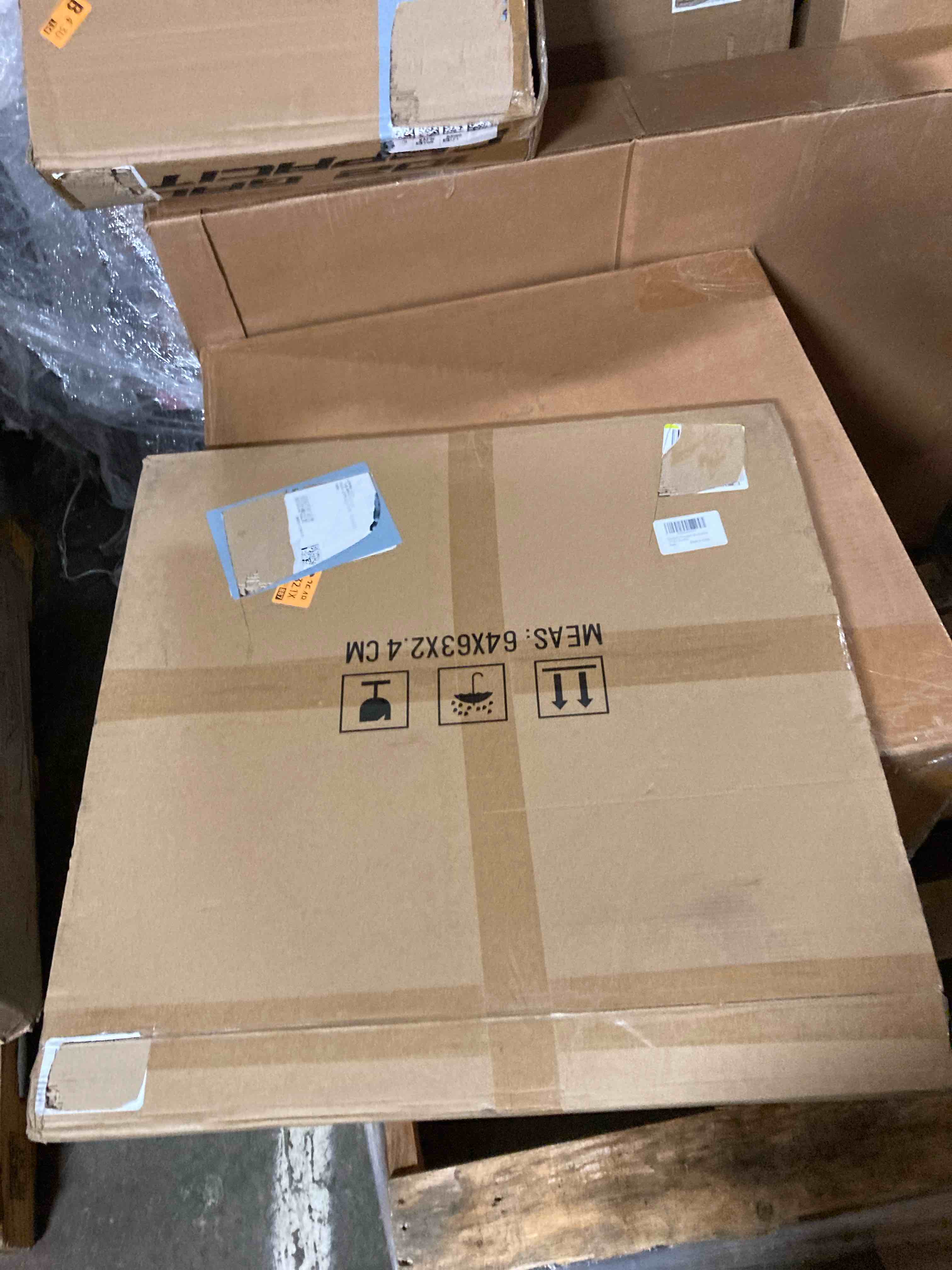 https://s3.amazonaws.com/lotting-images-prod/phillipi/PNK0409547_1738876391842.jpeg