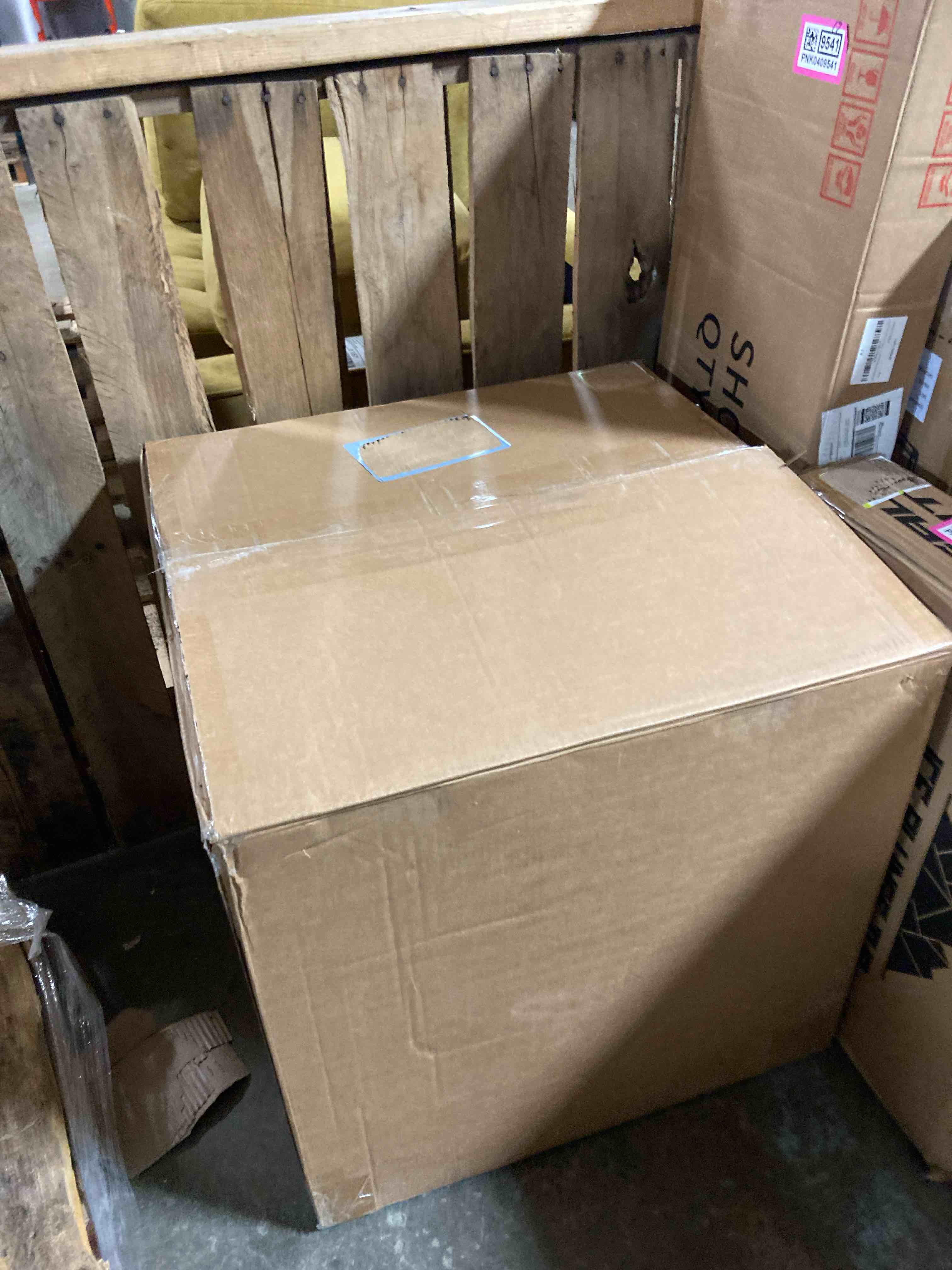 https://s3.amazonaws.com/lotting-images-prod/phillipi/PNK0409549_1738876694433.jpeg