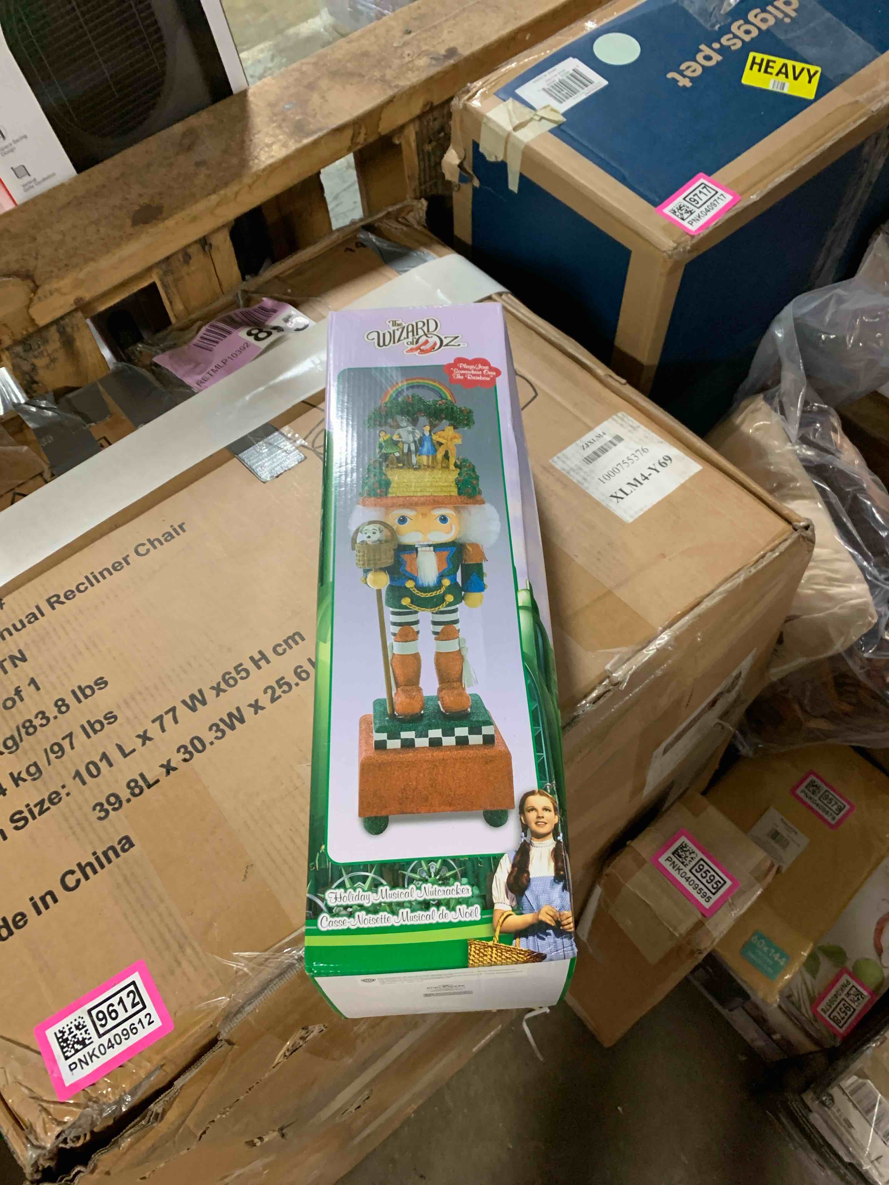 https://s3.amazonaws.com/lotting-images-prod/phillipi/PNK0409596_1738857053571.jpeg