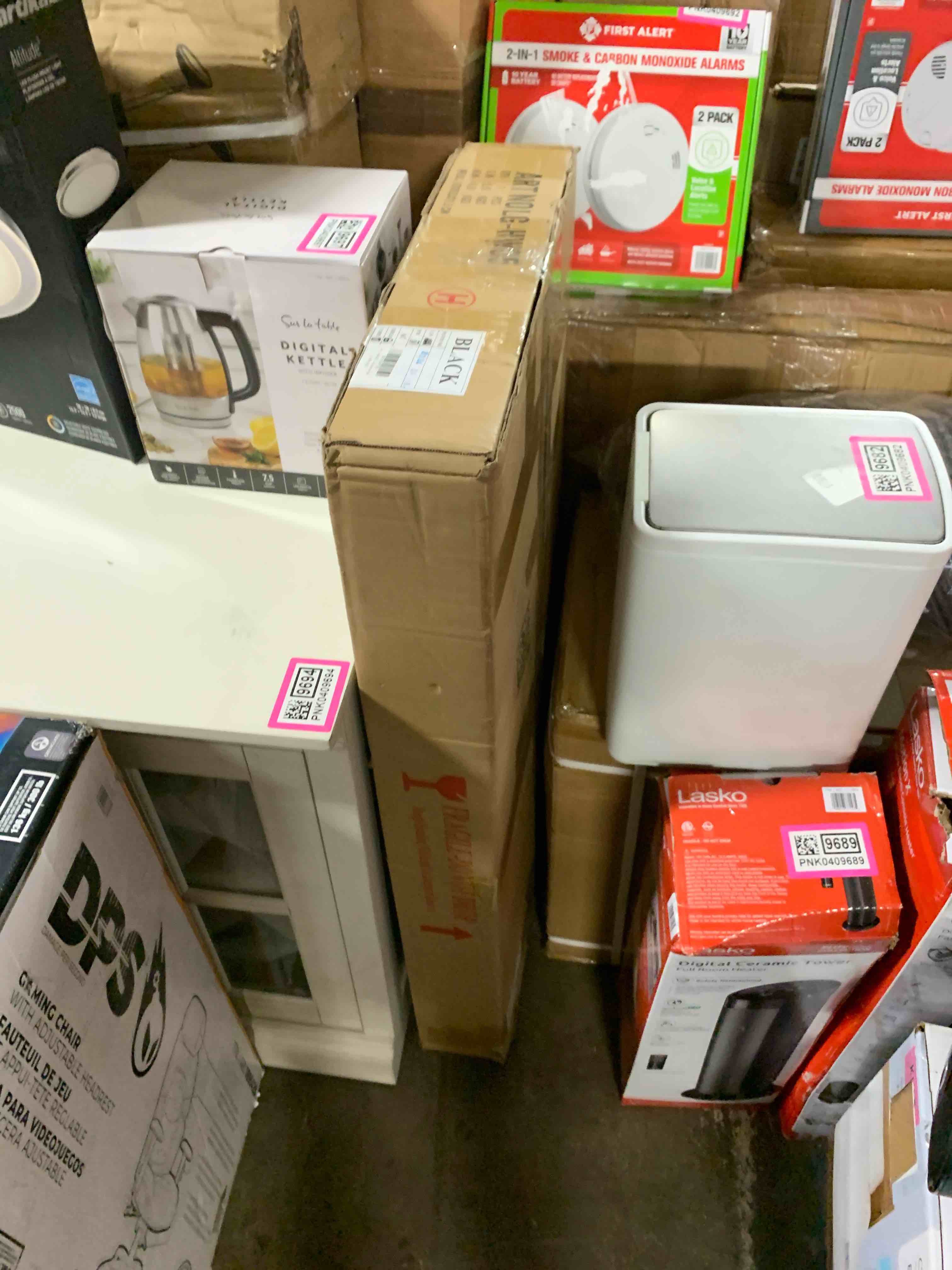 https://s3.amazonaws.com/lotting-images-prod/phillipi/PNK0409701_1738788438700.jpeg