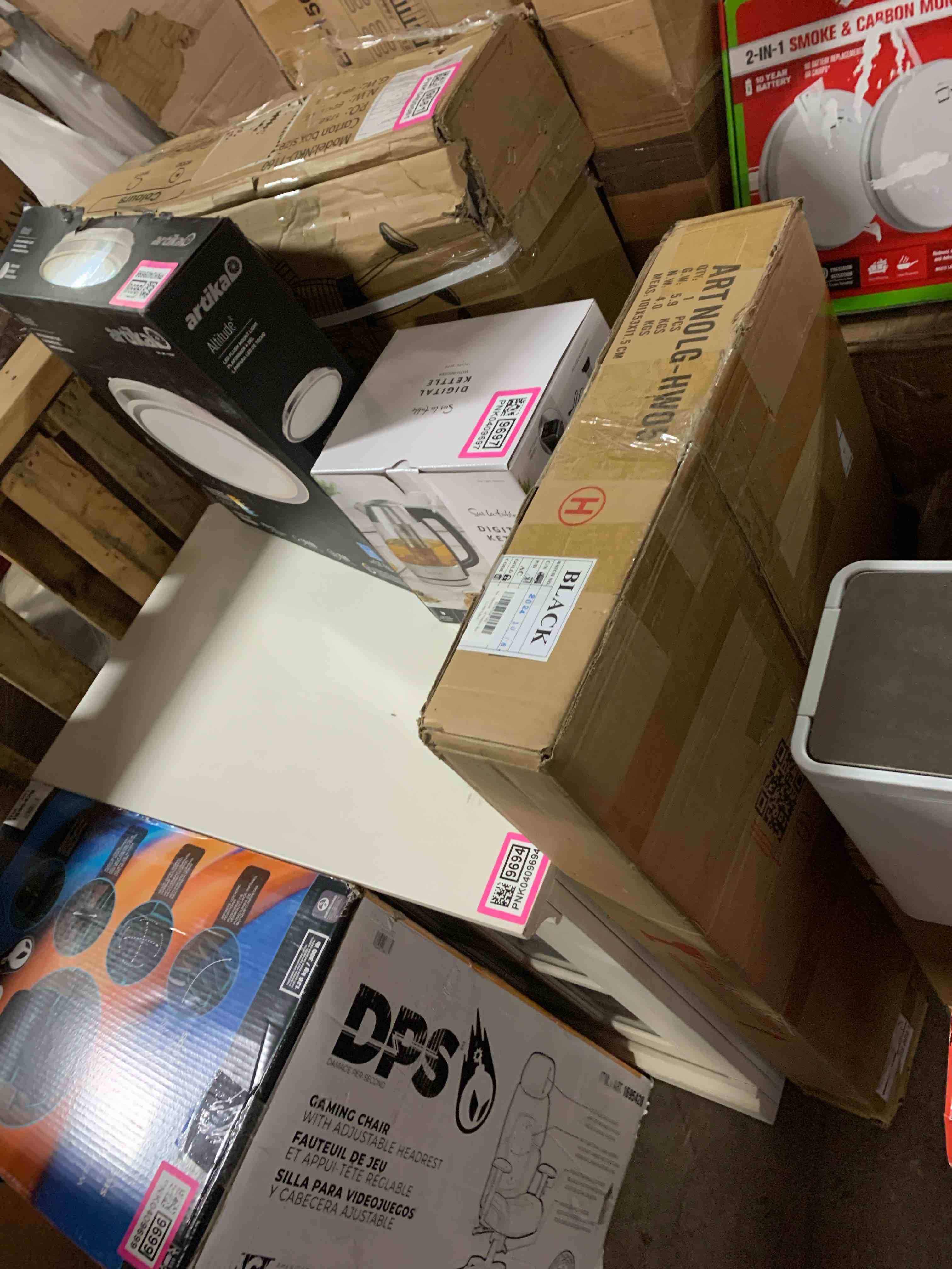 https://s3.amazonaws.com/lotting-images-prod/phillipi/PNK0409701_1738788440473.jpeg