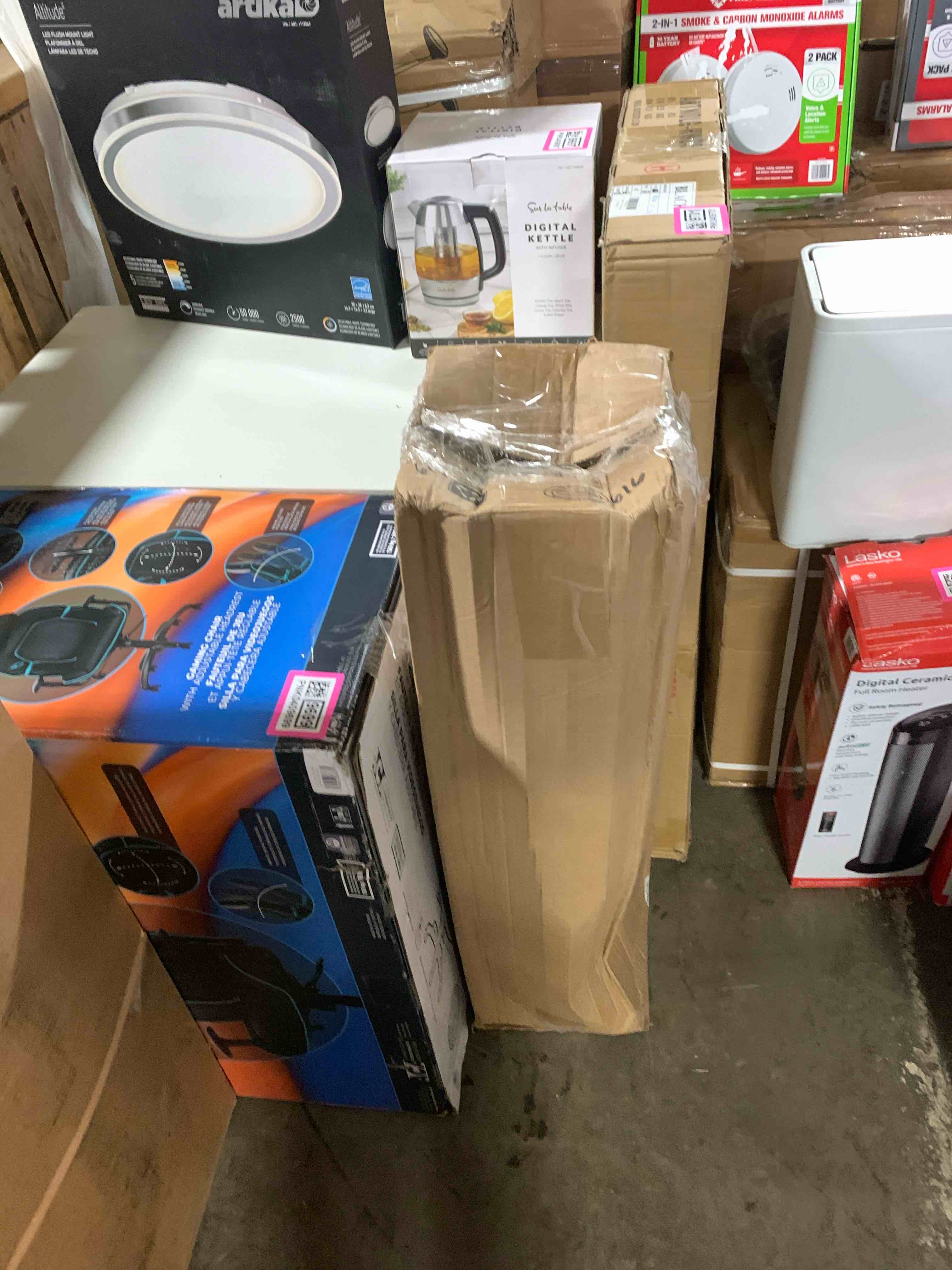 https://s3.amazonaws.com/lotting-images-prod/phillipi/PNK0409702_1738788591499.jpeg