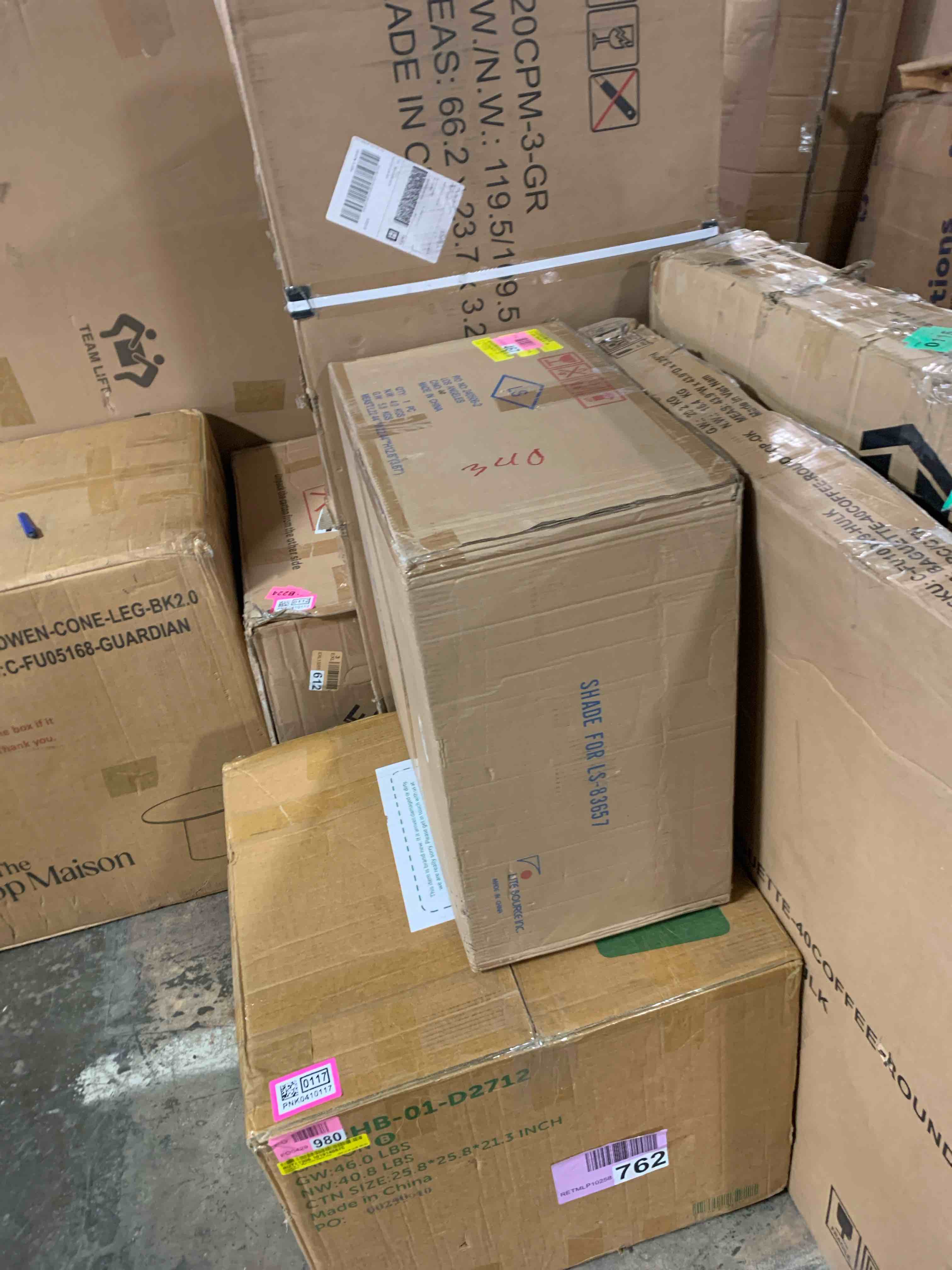 https://s3.amazonaws.com/lotting-images-prod/phillipi/PNK0410118_1737663872866.jpeg