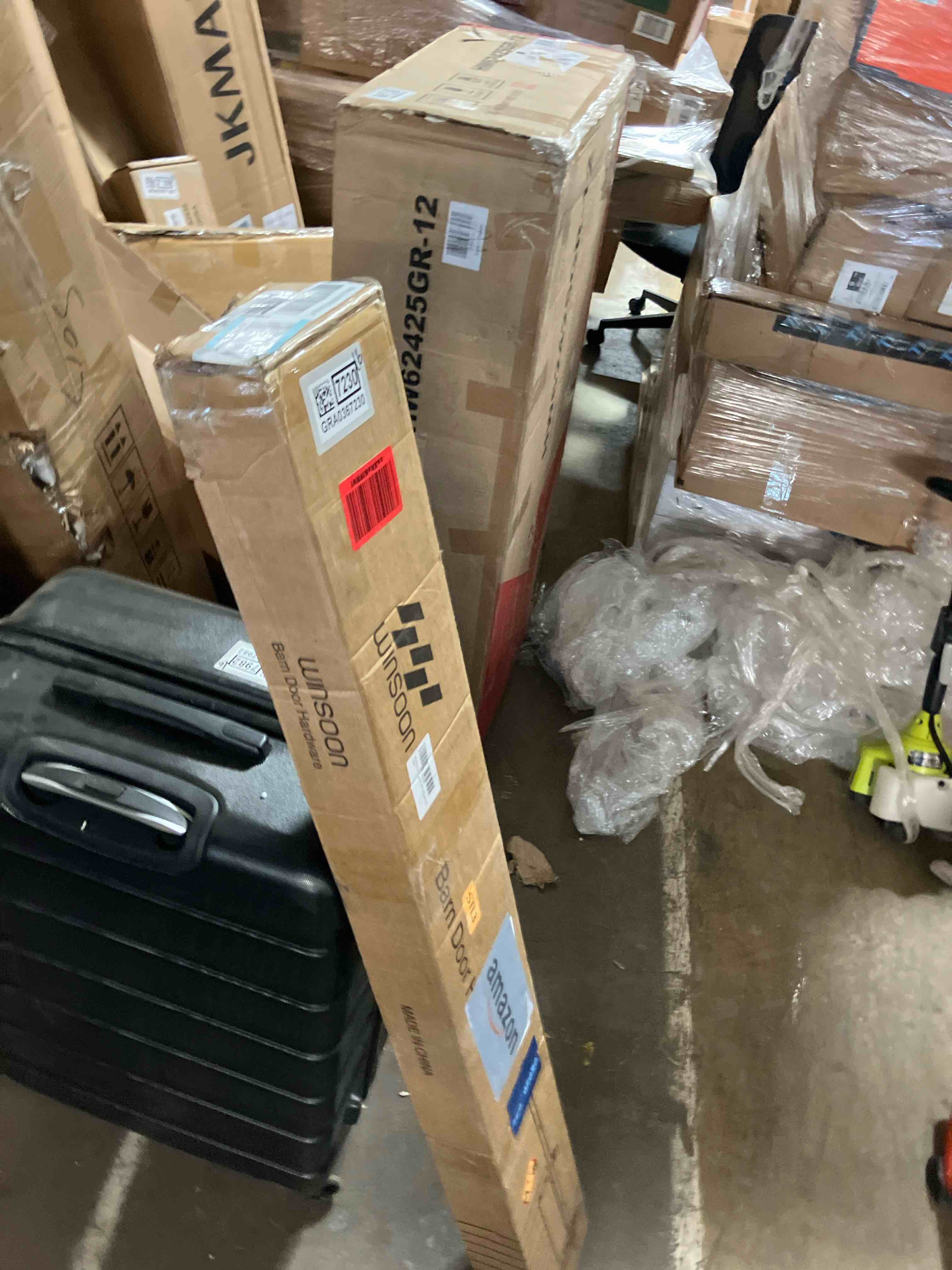 https://s3.amazonaws.com/lotting-images-prod/phillipi/PNK0410717_1737647317196.jpeg