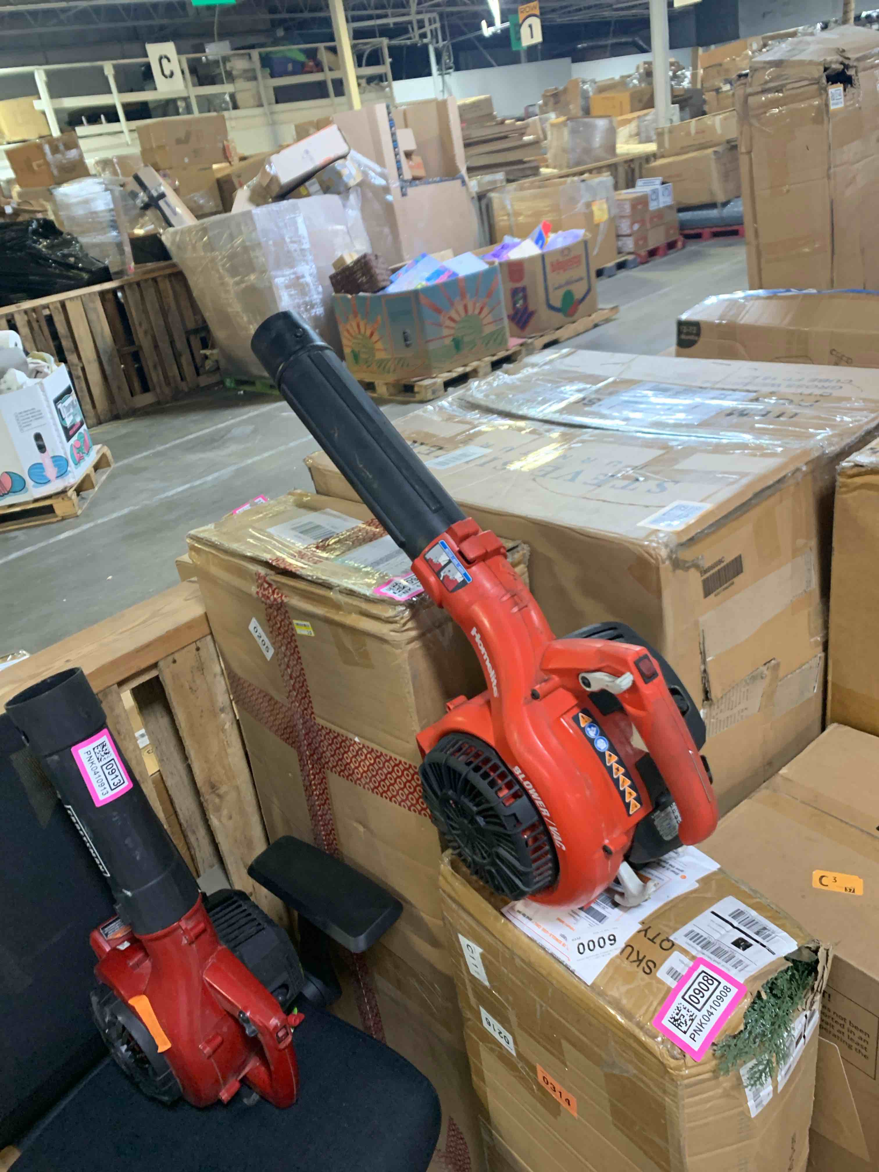 https://s3.amazonaws.com/lotting-images-prod/phillipi/PNK0410914_1737131624073.jpeg