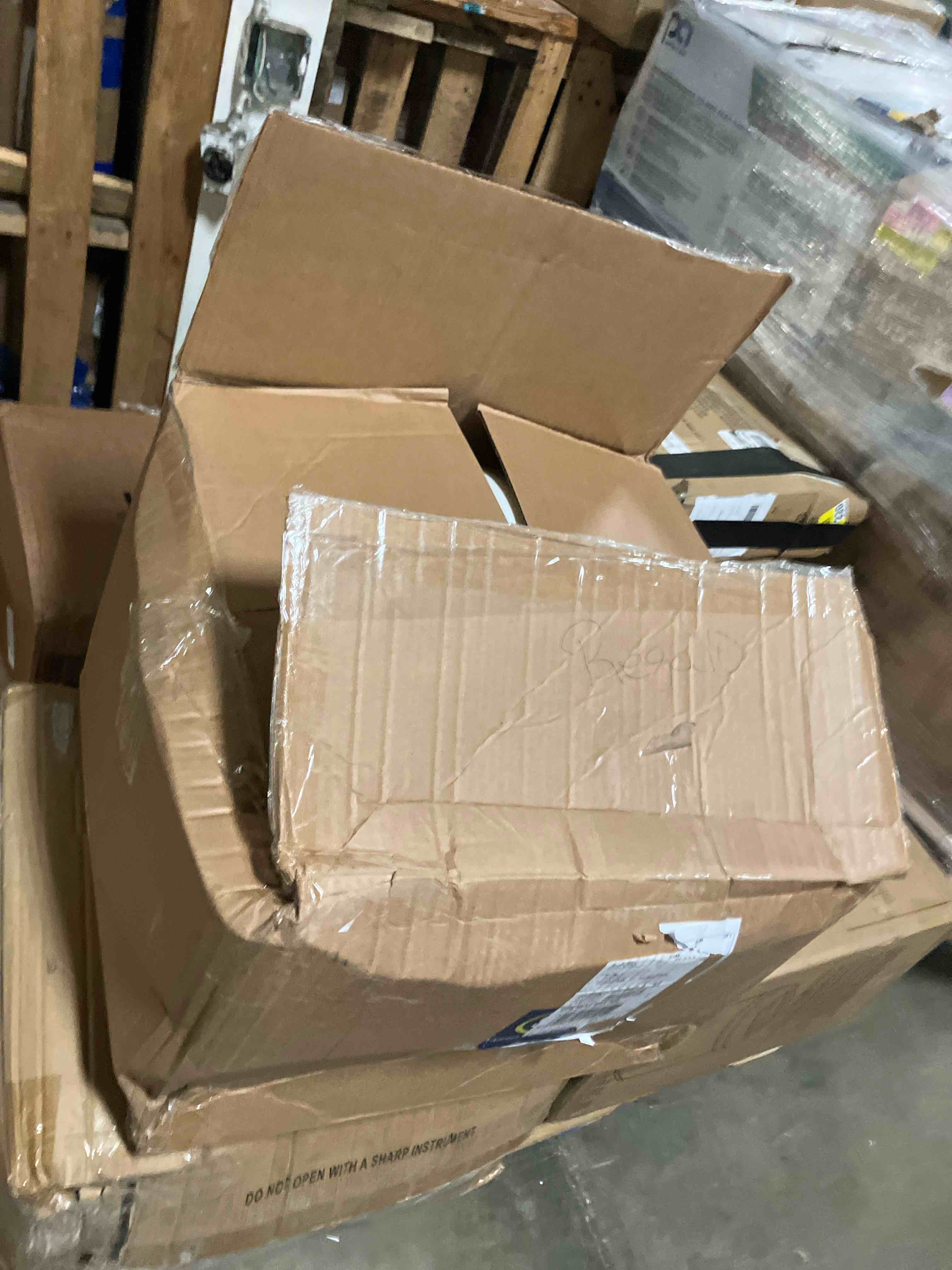 https://s3.amazonaws.com/lotting-images-prod/phillipi/PNK0411280_1737134290930.jpeg
