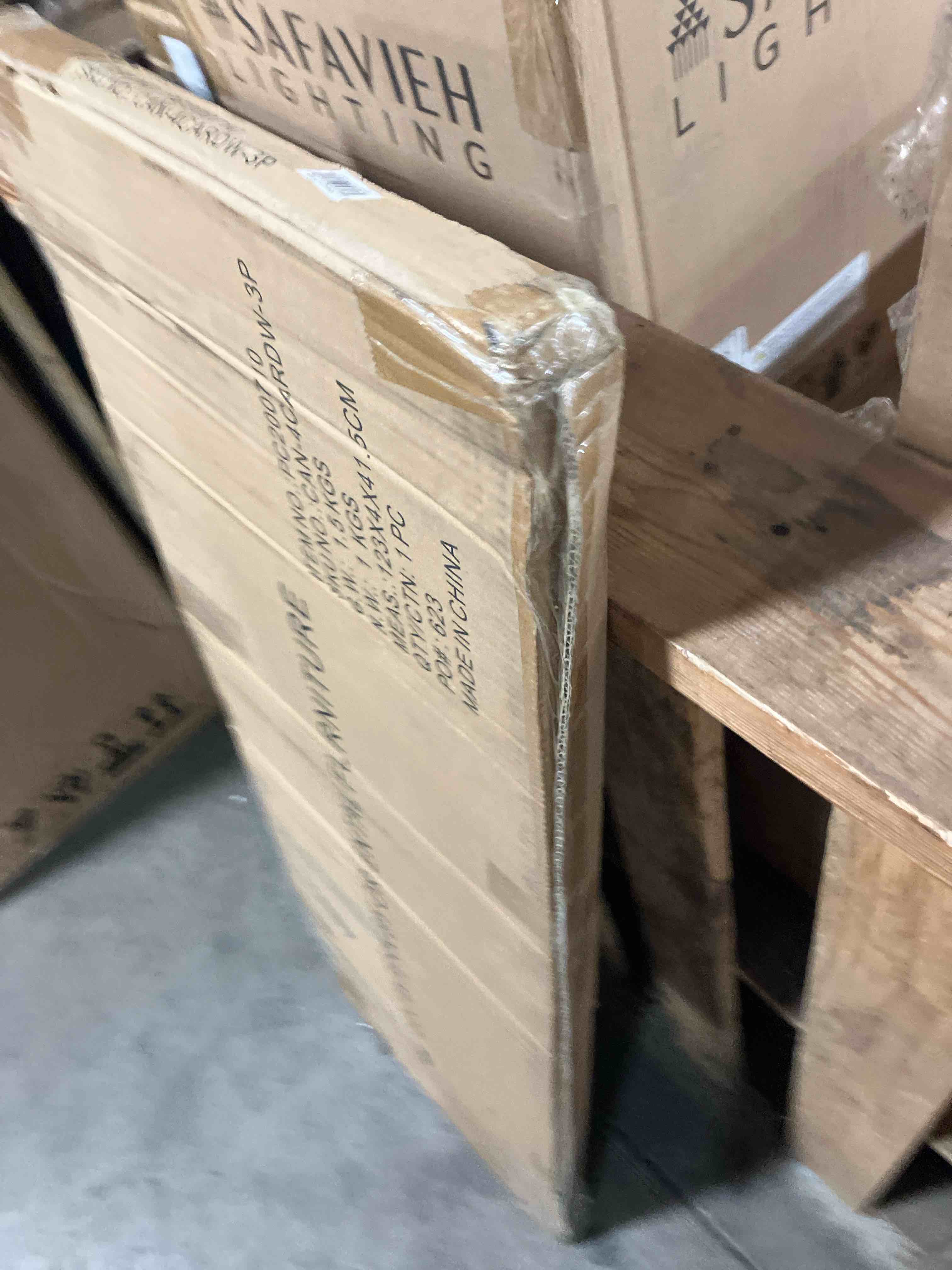 https://s3.amazonaws.com/lotting-images-prod/phillipi/PNK0411309_1737142158216.jpeg