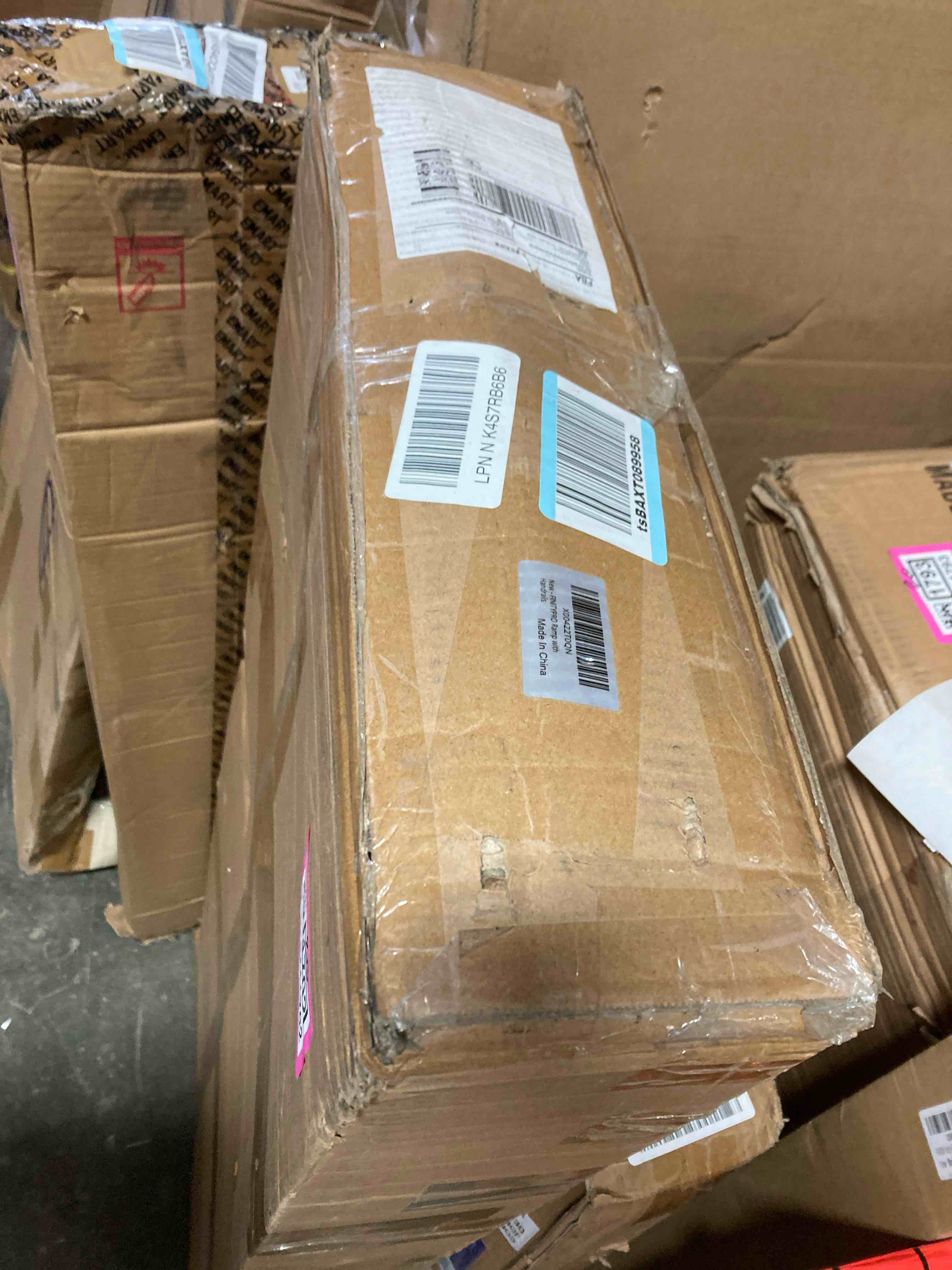 https://s3.amazonaws.com/lotting-images-prod/phillipi/PNK0411702_1737407110124.jpeg