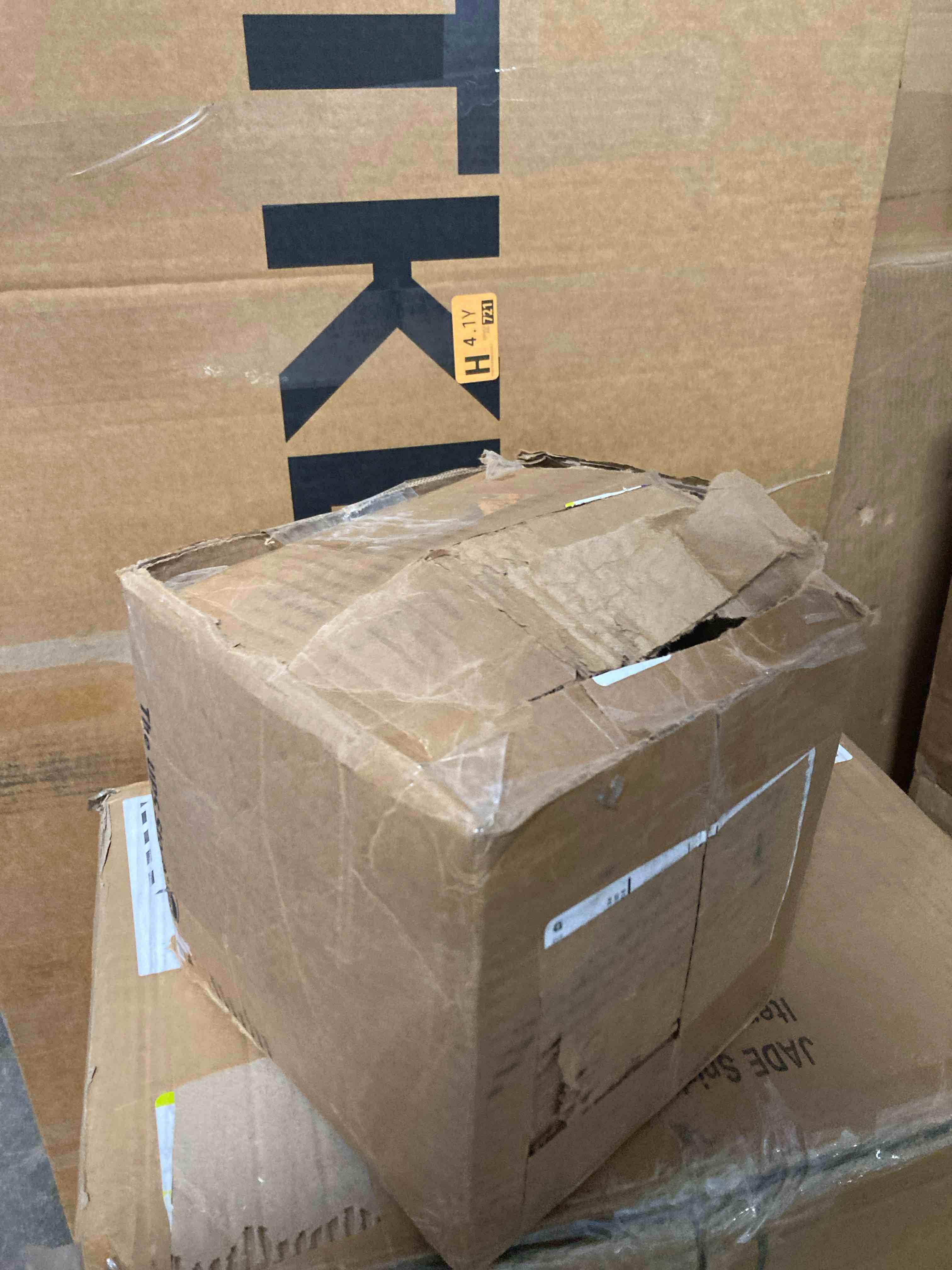 https://s3.amazonaws.com/lotting-images-prod/phillipi/PNK0411761_1737394183011.jpeg