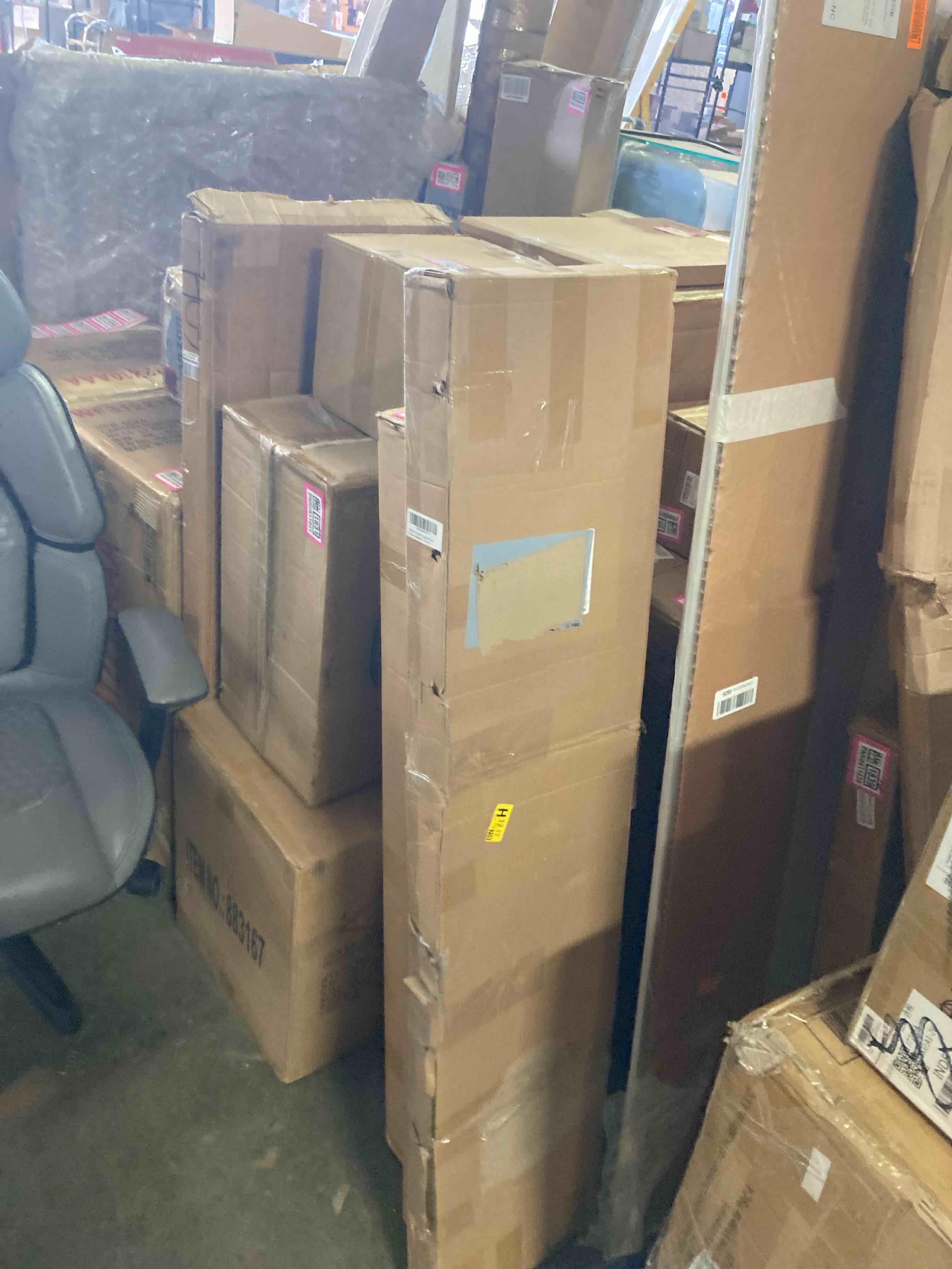 https://s3.amazonaws.com/lotting-images-prod/phillipi/PNK0411849_1737390895987.jpeg