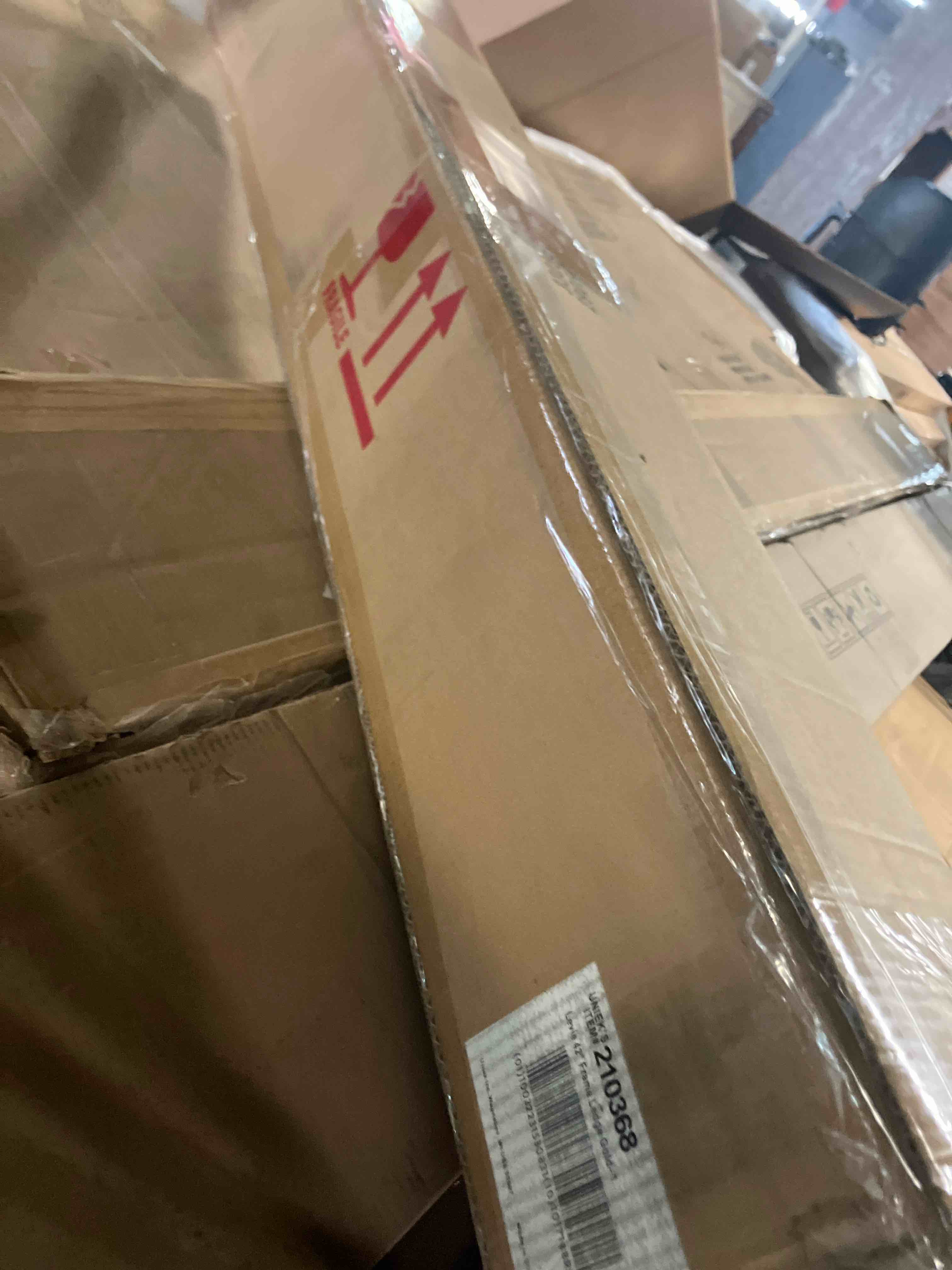 https://s3.amazonaws.com/lotting-images-prod/phillipi/PNK0411966_1738697269903.jpeg