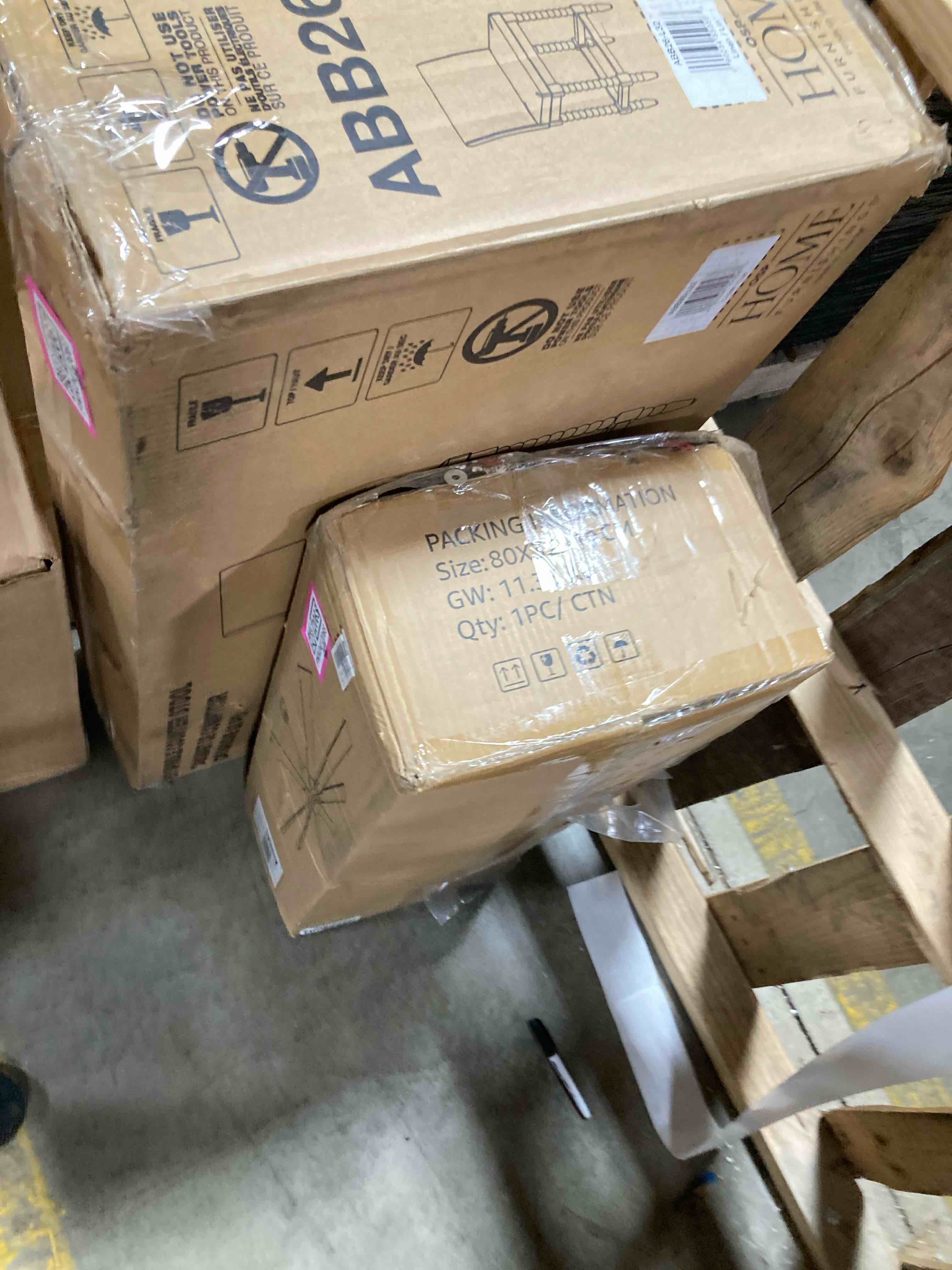 https://s3.amazonaws.com/lotting-images-prod/phillipi/PNK0412065_1743174716424.jpeg