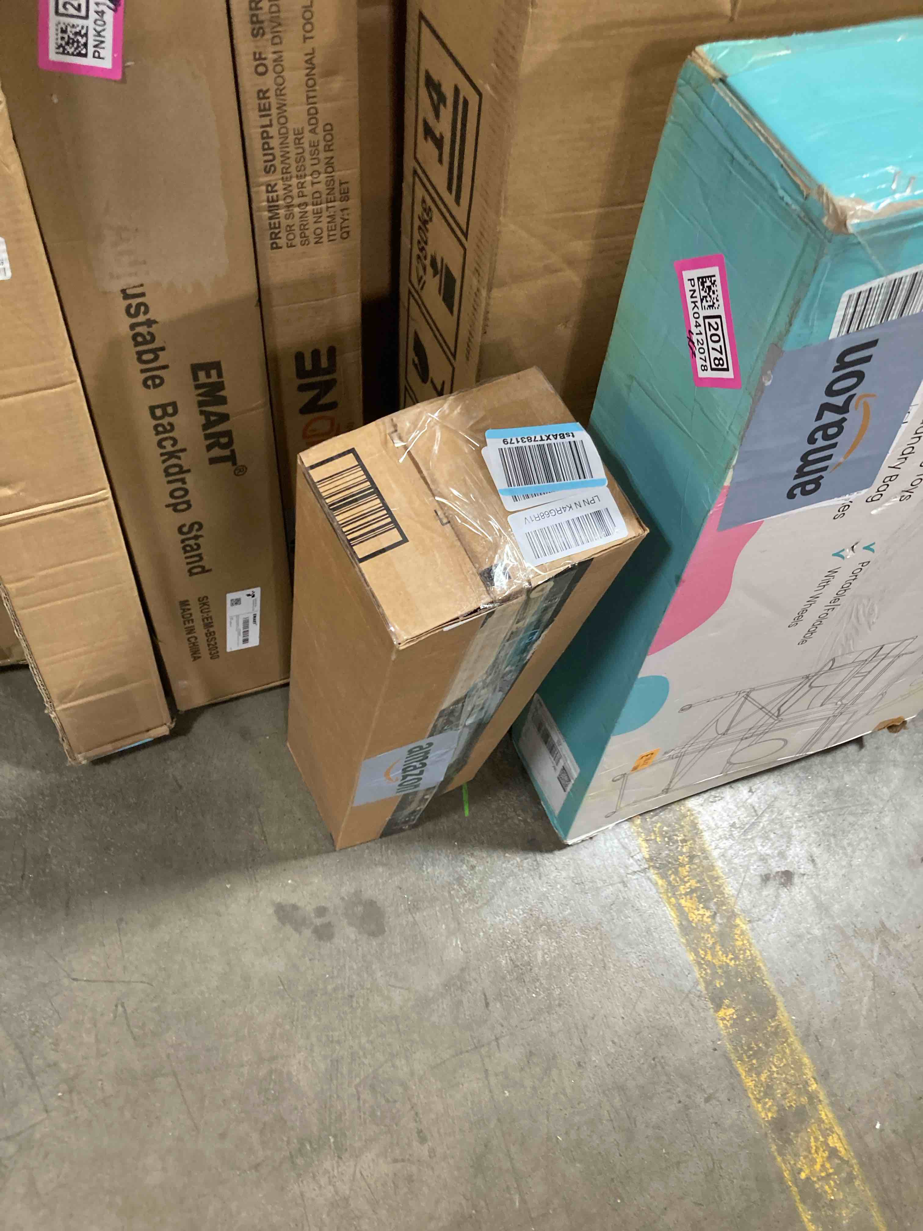 https://s3.amazonaws.com/lotting-images-prod/phillipi/PNK0412076_1743172911436.jpeg
