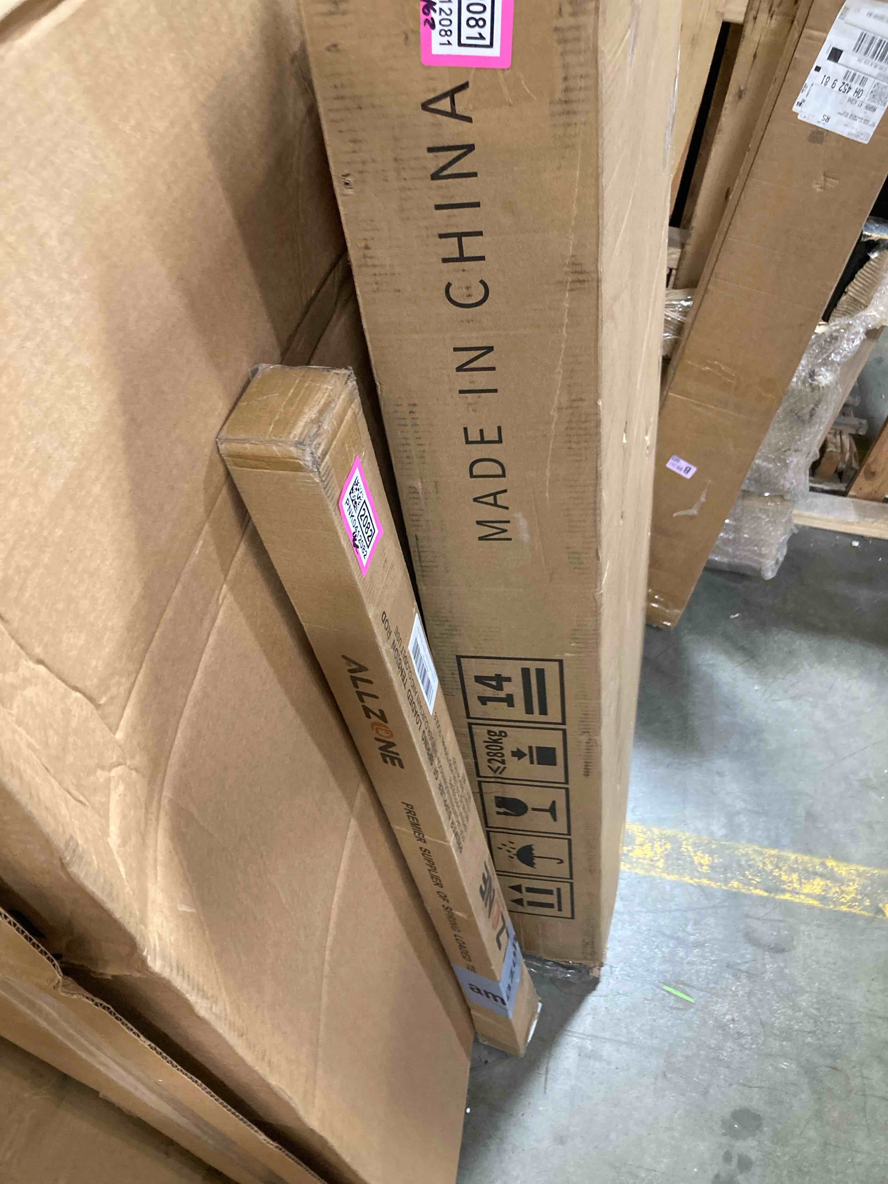 https://s3.amazonaws.com/lotting-images-prod/phillipi/PNK0412082_1743172202295.jpeg
