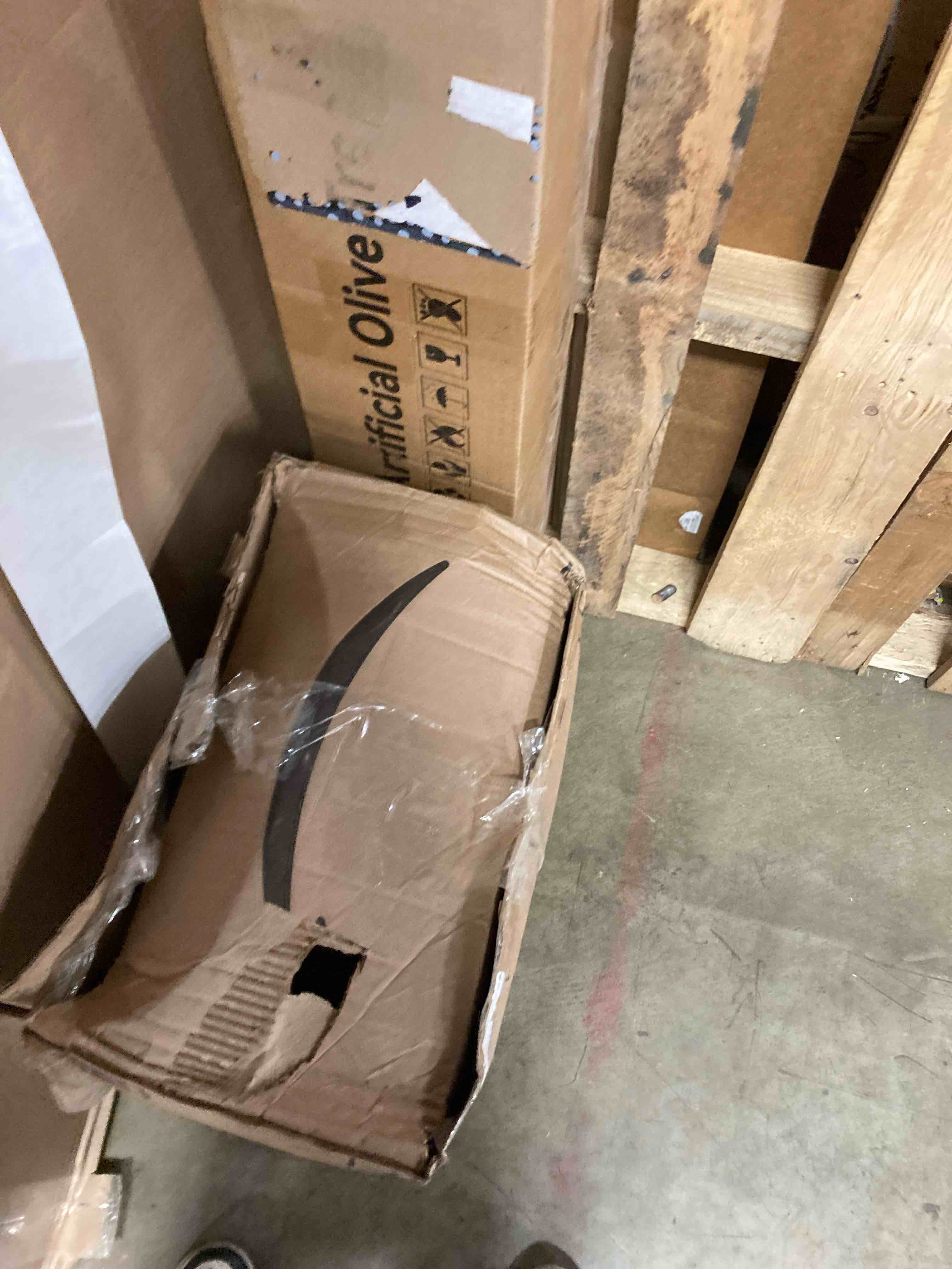https://s3.amazonaws.com/lotting-images-prod/phillipi/PNK0412290_1742583129706.jpeg