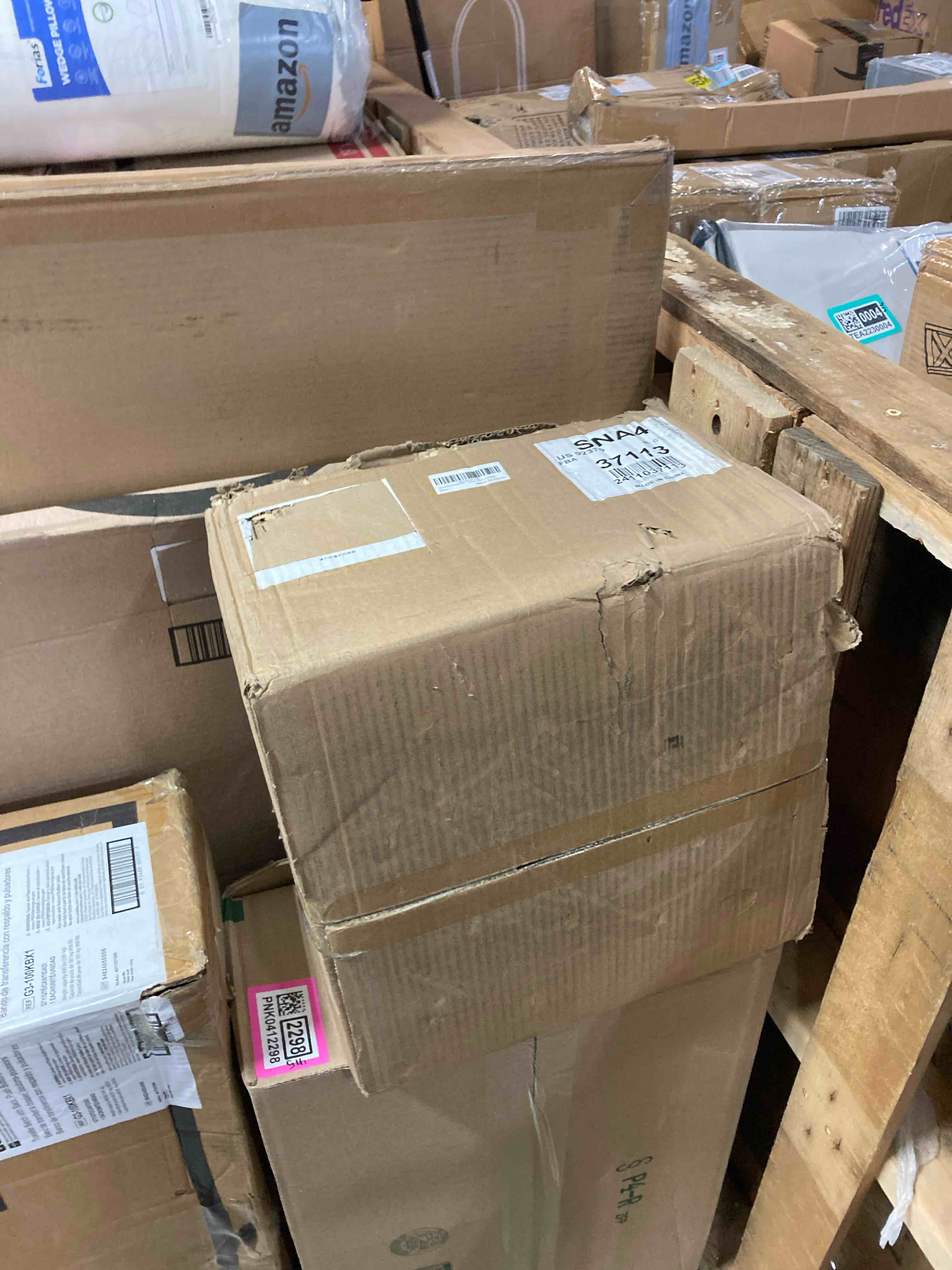 https://s3.amazonaws.com/lotting-images-prod/phillipi/PNK0412300_1742584313673.jpeg