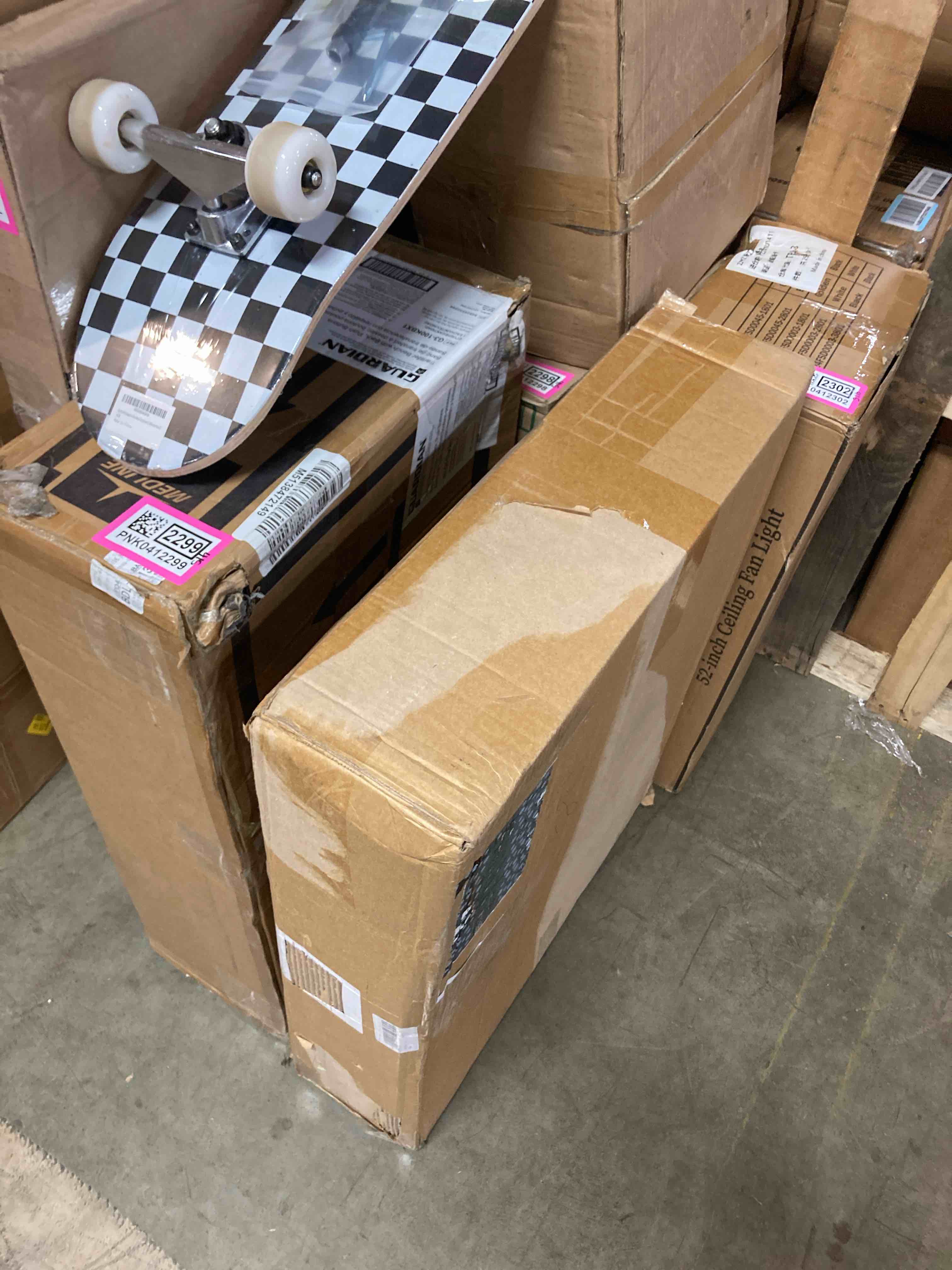 https://s3.amazonaws.com/lotting-images-prod/phillipi/PNK0412303_1742584613959.jpeg